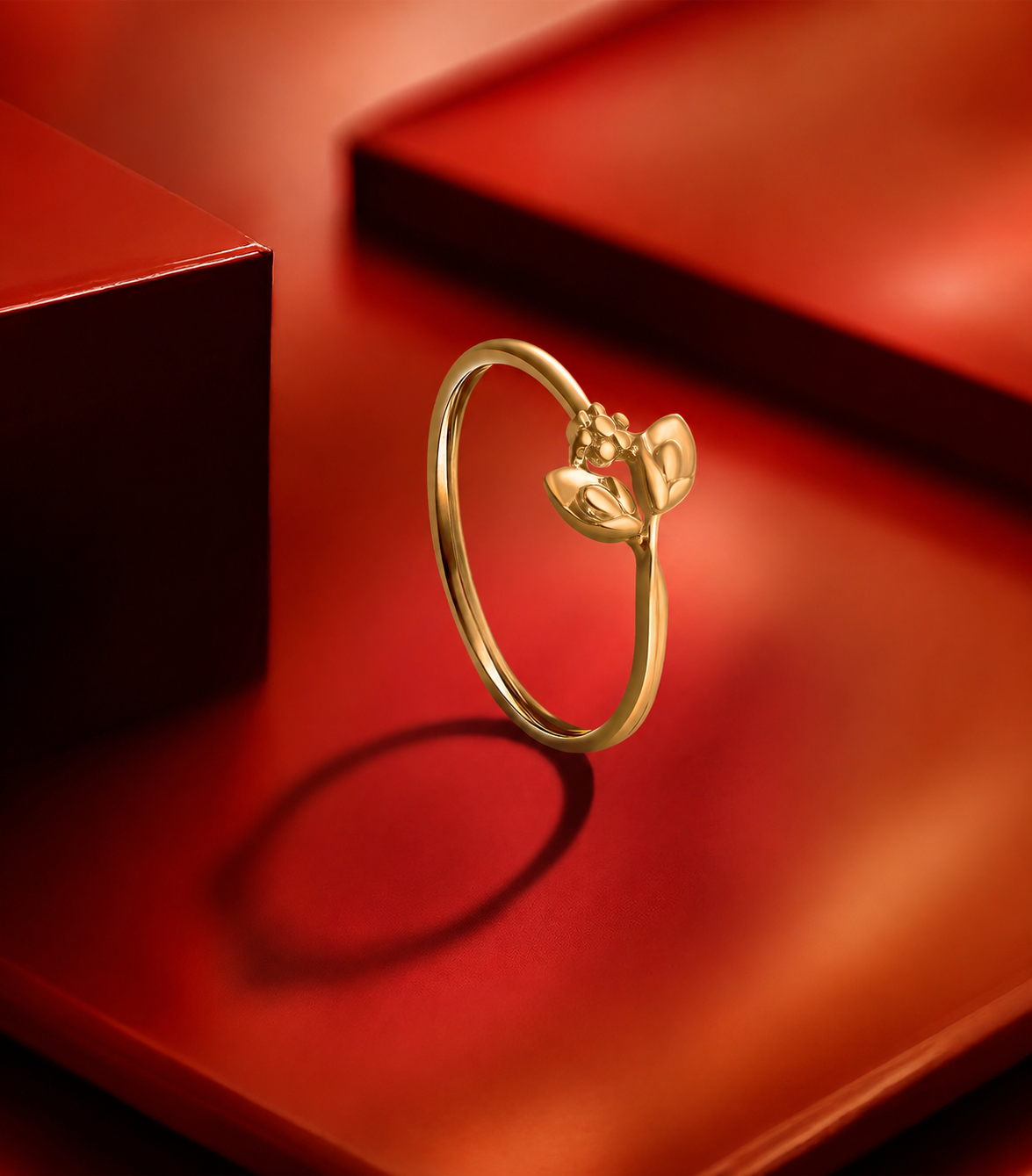 Floral Breeze Gold Finger Ring