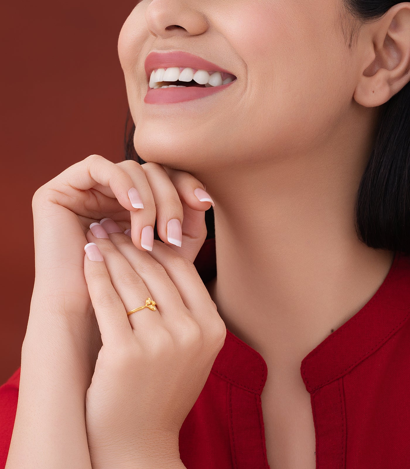 Floral Breeze Gold Finger Ring