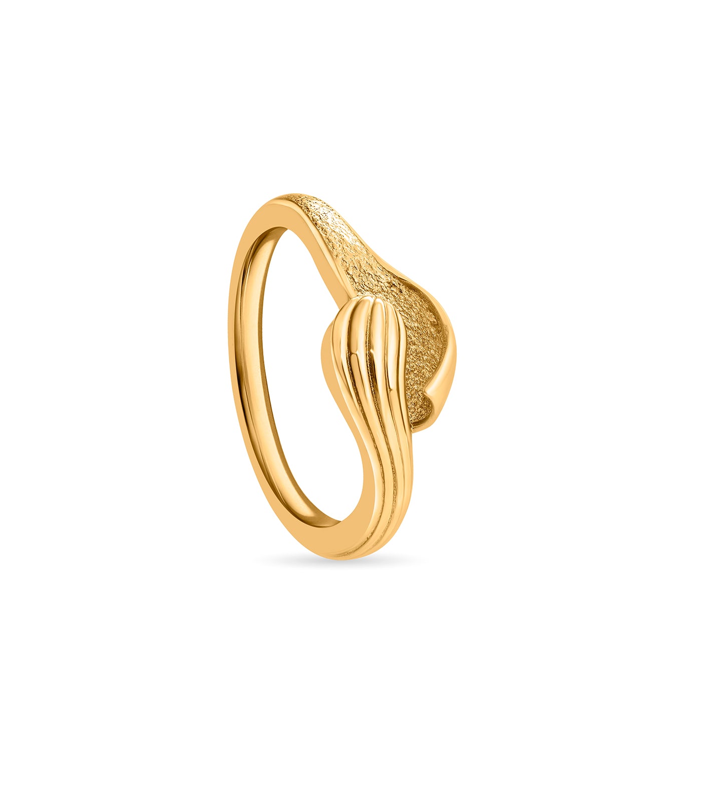 Serene Bond Gold Finger Ring