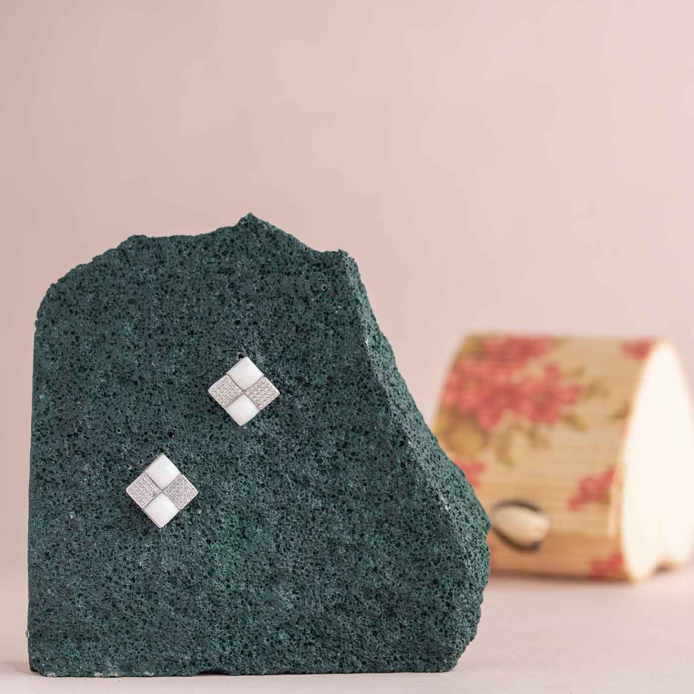 Geometric Elegance Earrings (Brass)