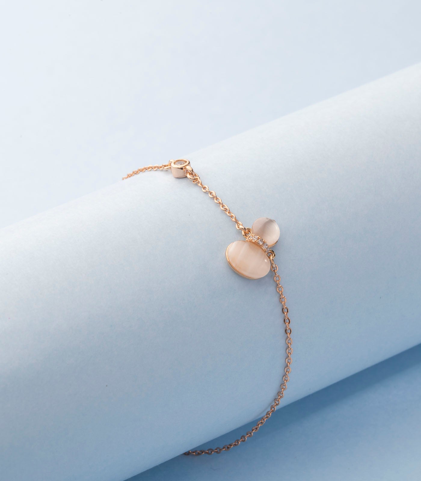 Gold petal bracelet (Brass)