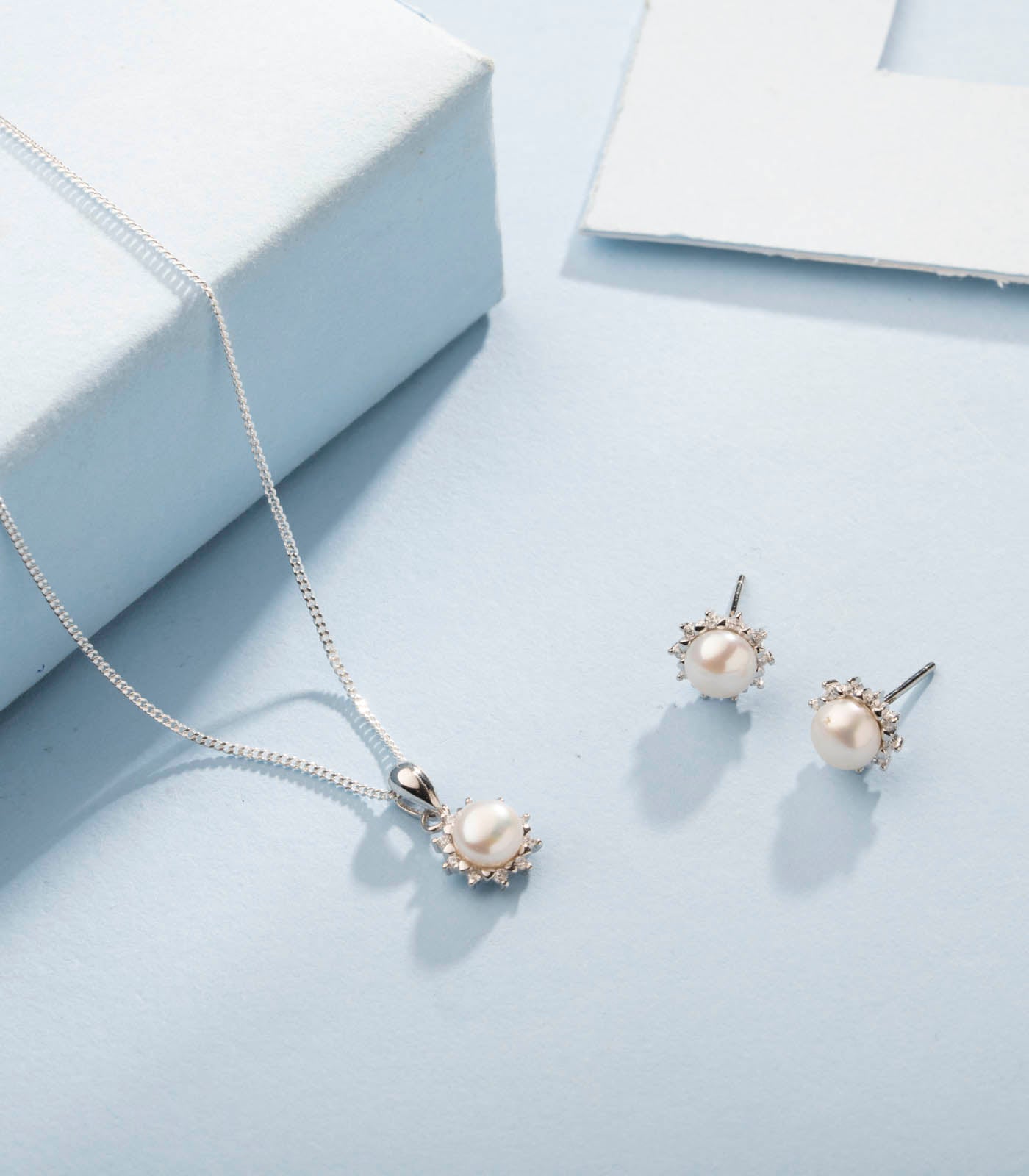 Karmic Beauty Pendant Set (Silver)