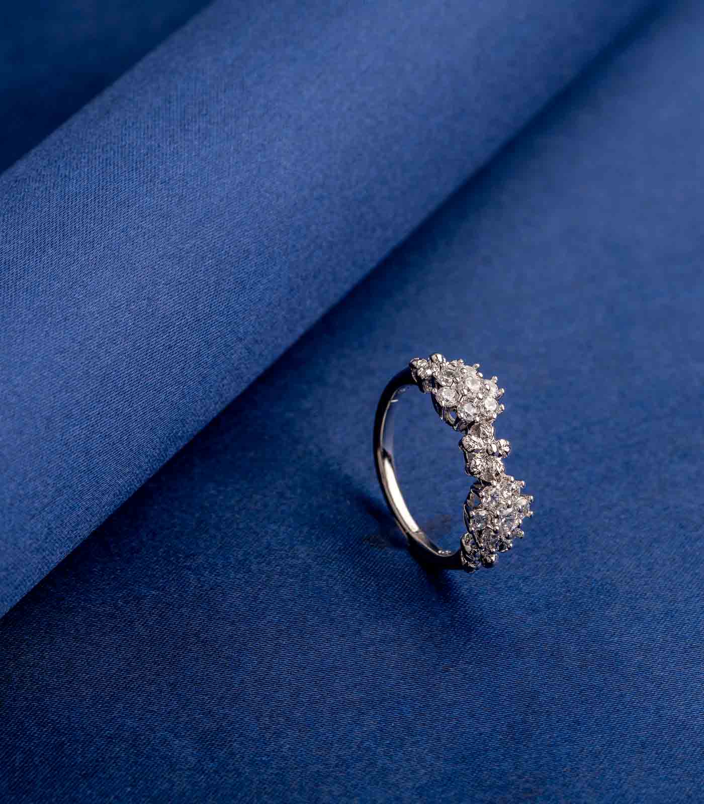 Majestique Ring (Brass)
