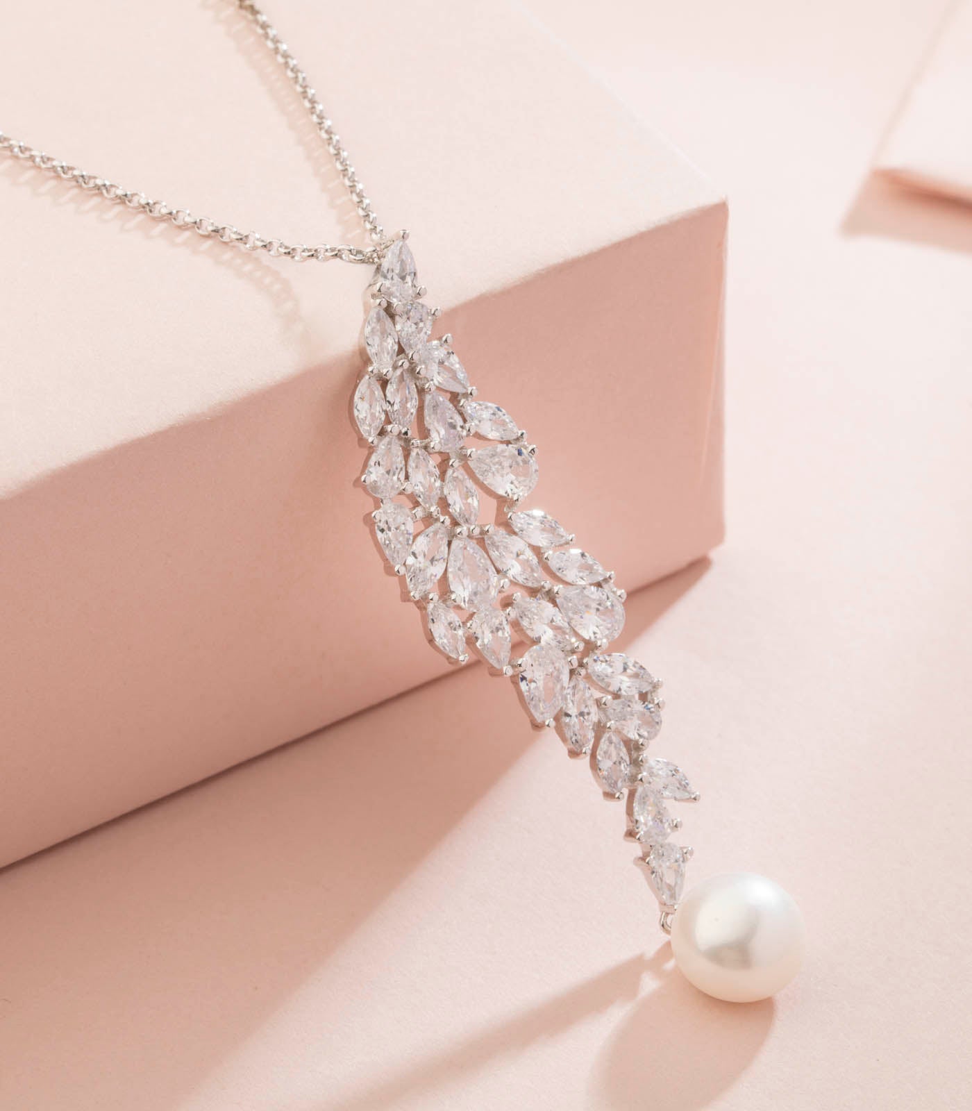 Mystic Oryza chain pendant (Silver)