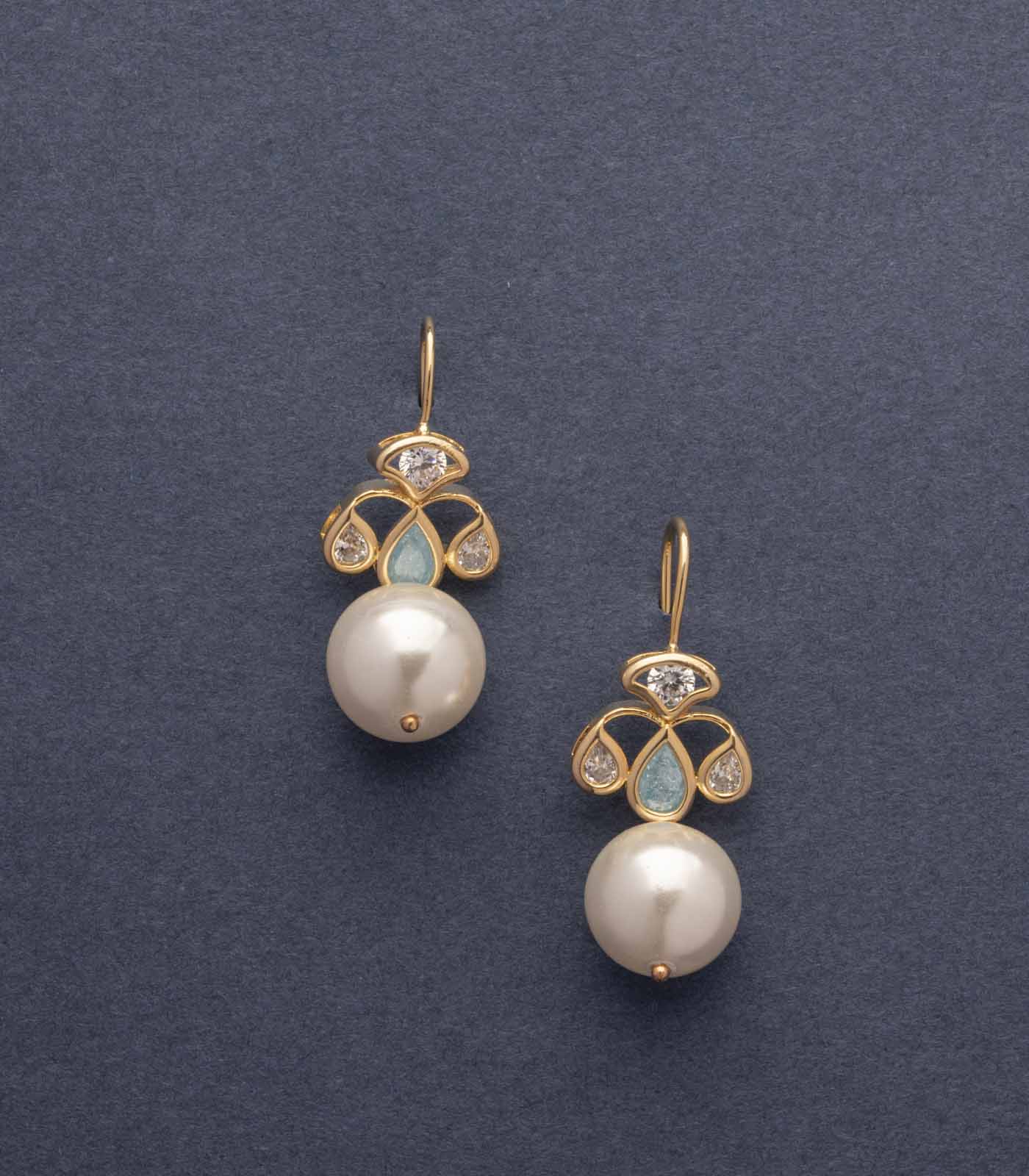 Pearl Fall Earring (Brass)