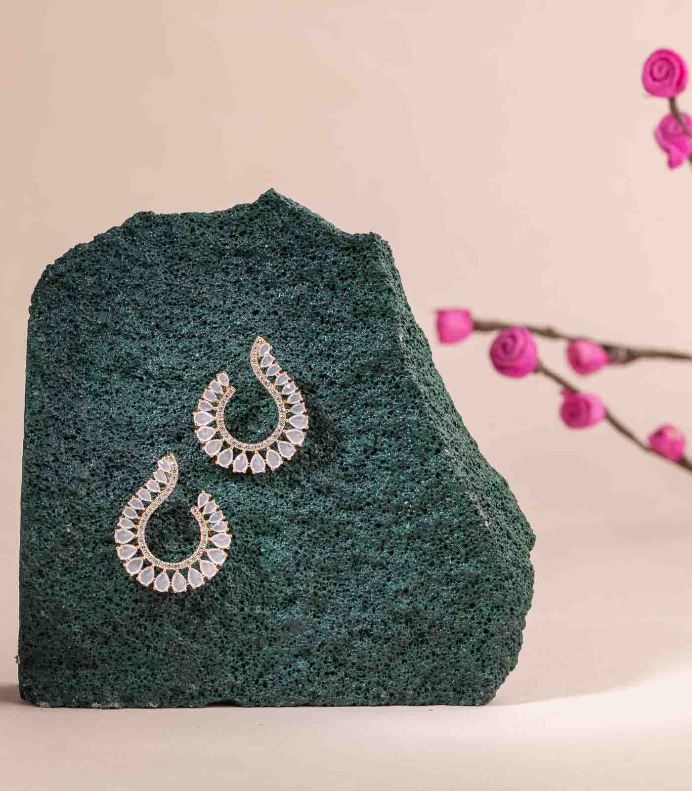Pearly White Drop Earrings (Brass)