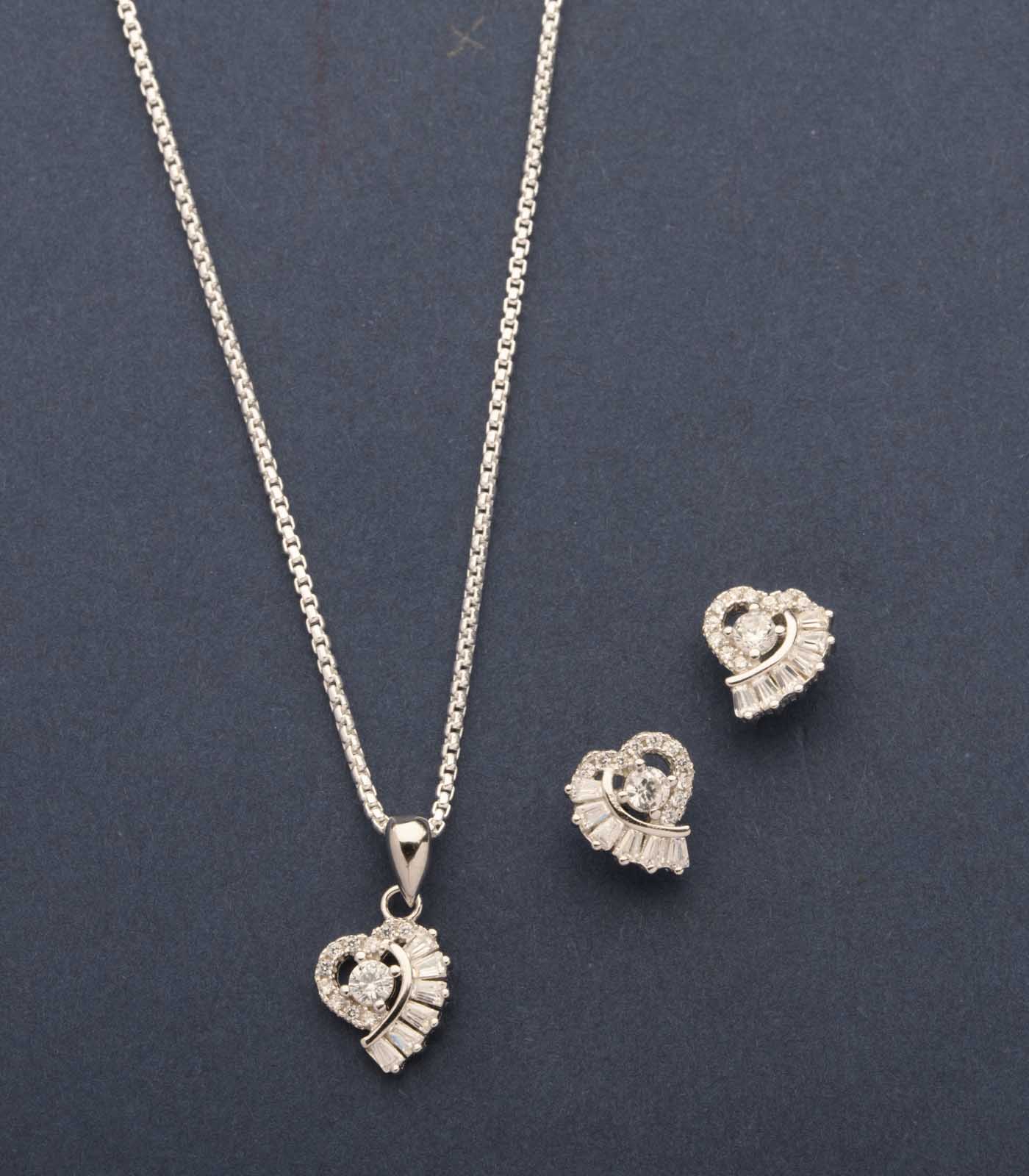 Pieces Of A Broken Heart Pendant Set (Silver)
