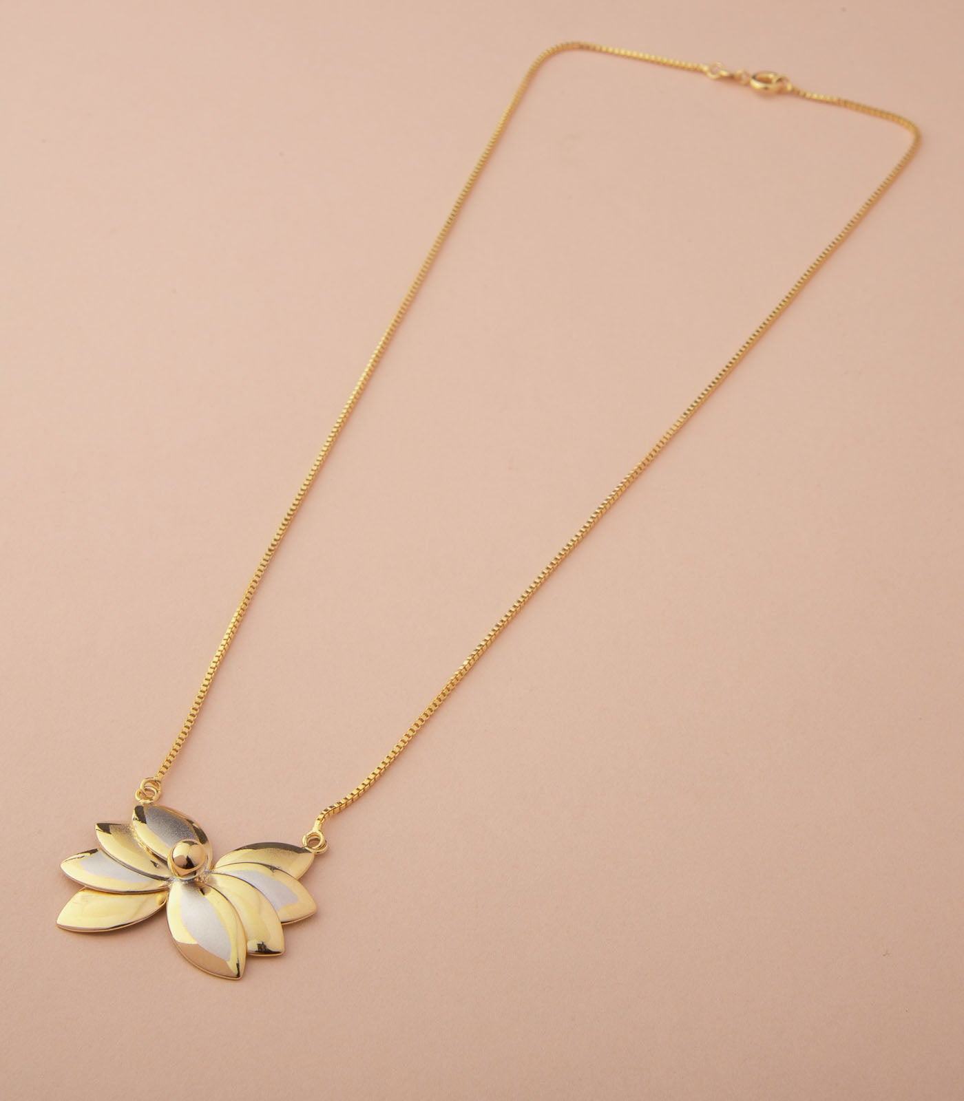 Queen Of Elegance Pendant (Brass)