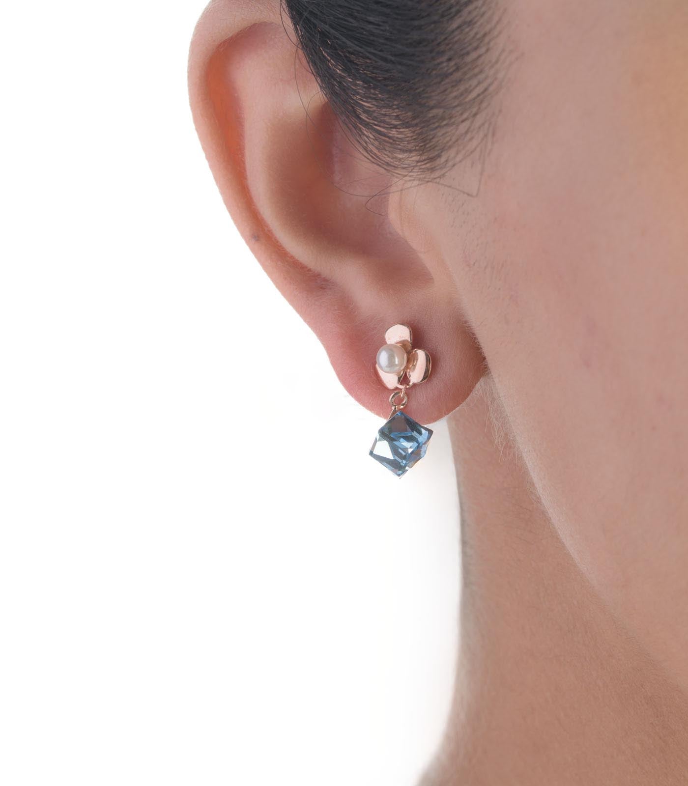 Ocean Queen Earrings (Silver)