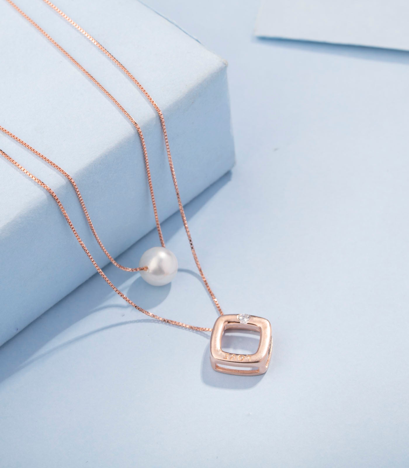 Serene Song Chain Pendant (Silver)