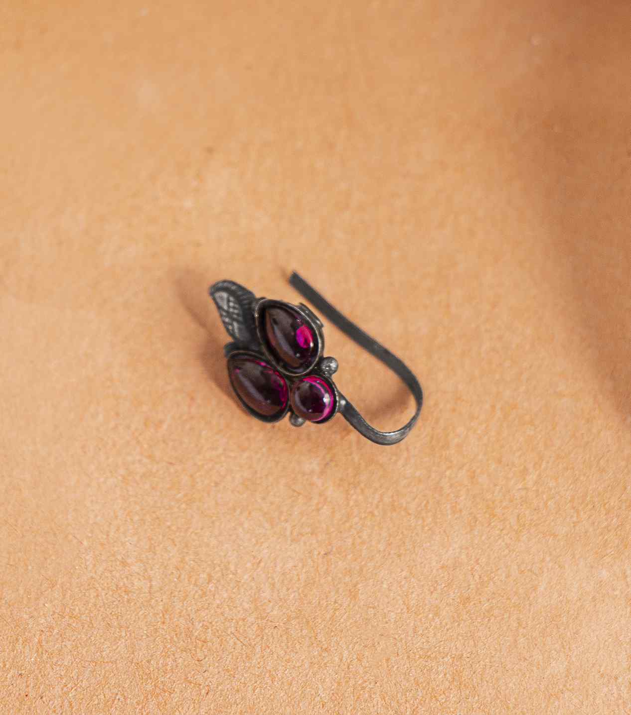 Silver Fancy Nose Pin