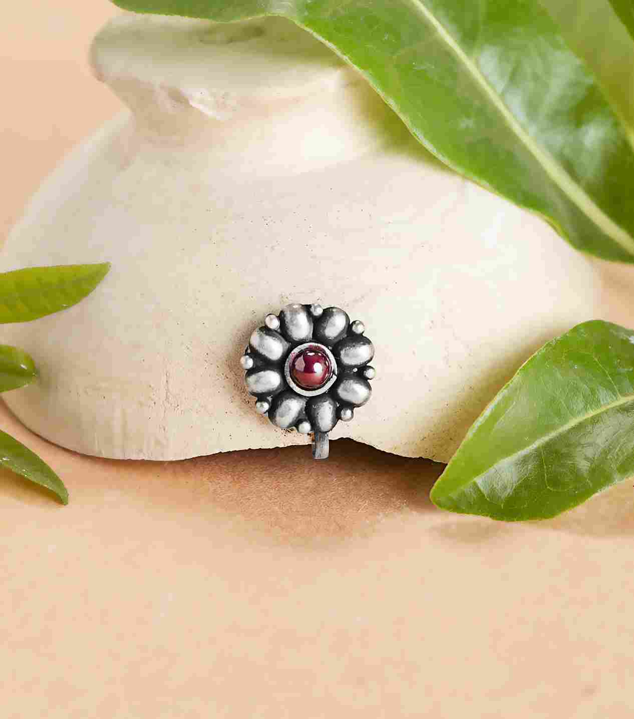 Silver Fancy Nose Pin