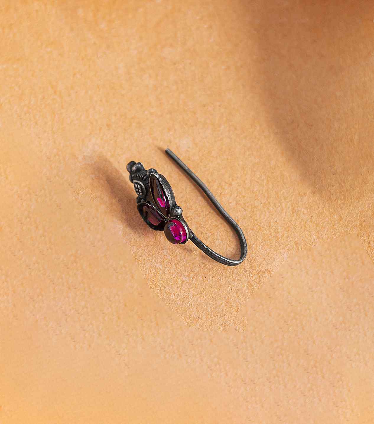 Silver Fancy Nose Pin