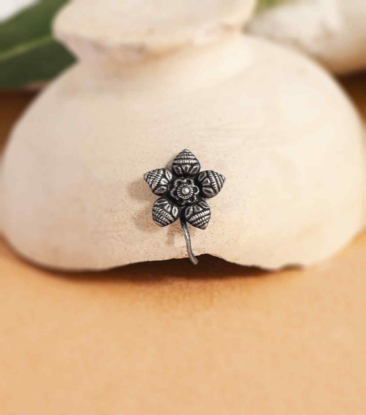 Silver Fancy Nose Pin