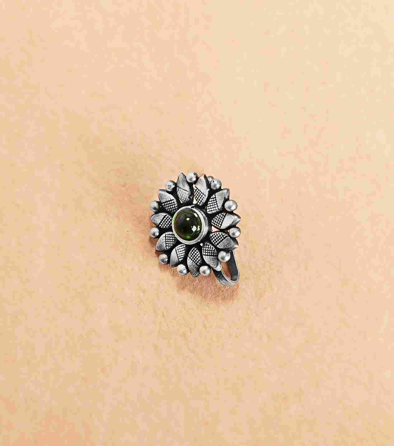 Silver Fancy Nose Pin