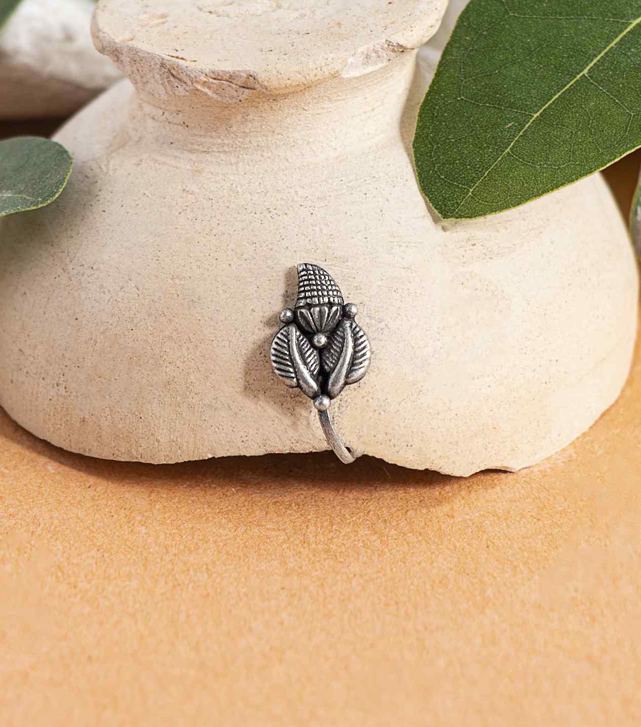 Silver Fancy Nose Pin
