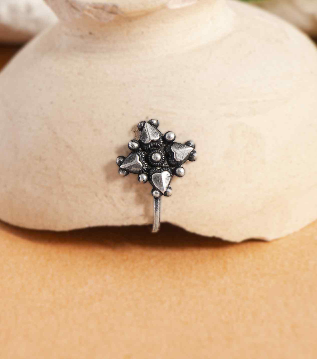 Silver Fancy Nose Pin