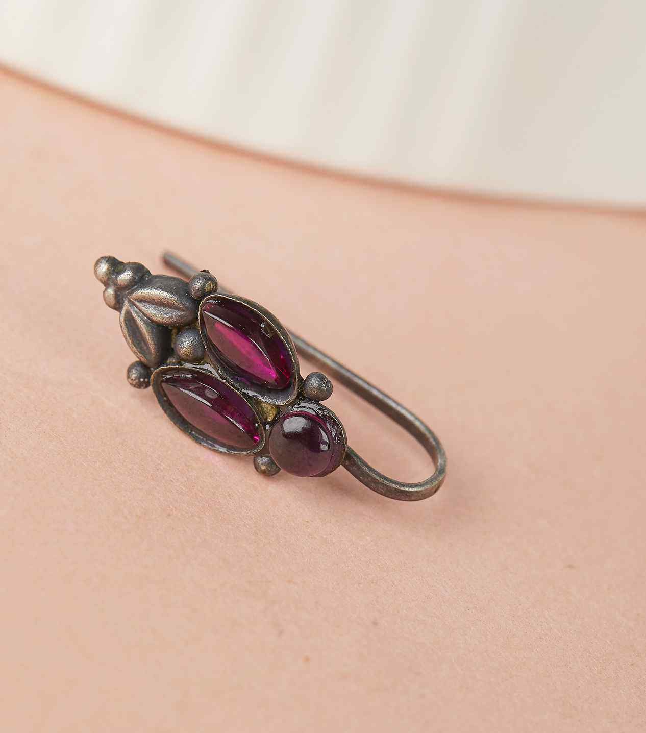 Silver Fancy Nose Pin
