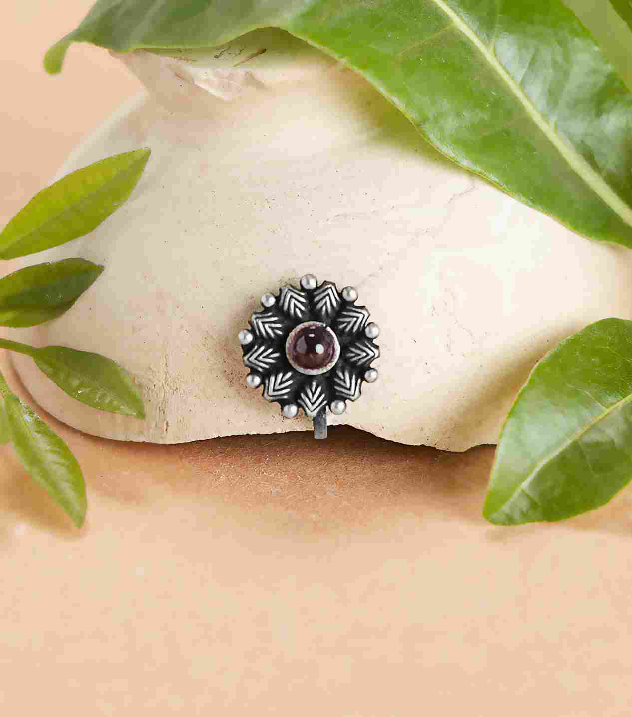 Silver Fancy Nose Pin