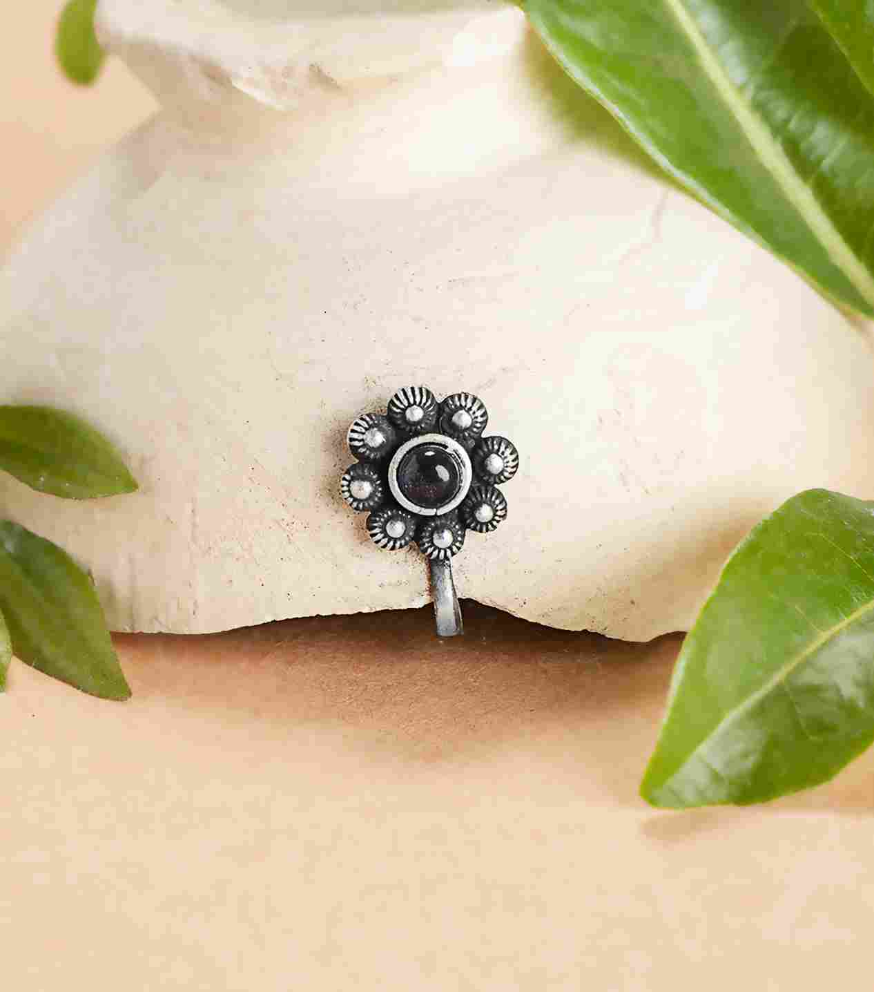 Silver Fancy Nose Pin