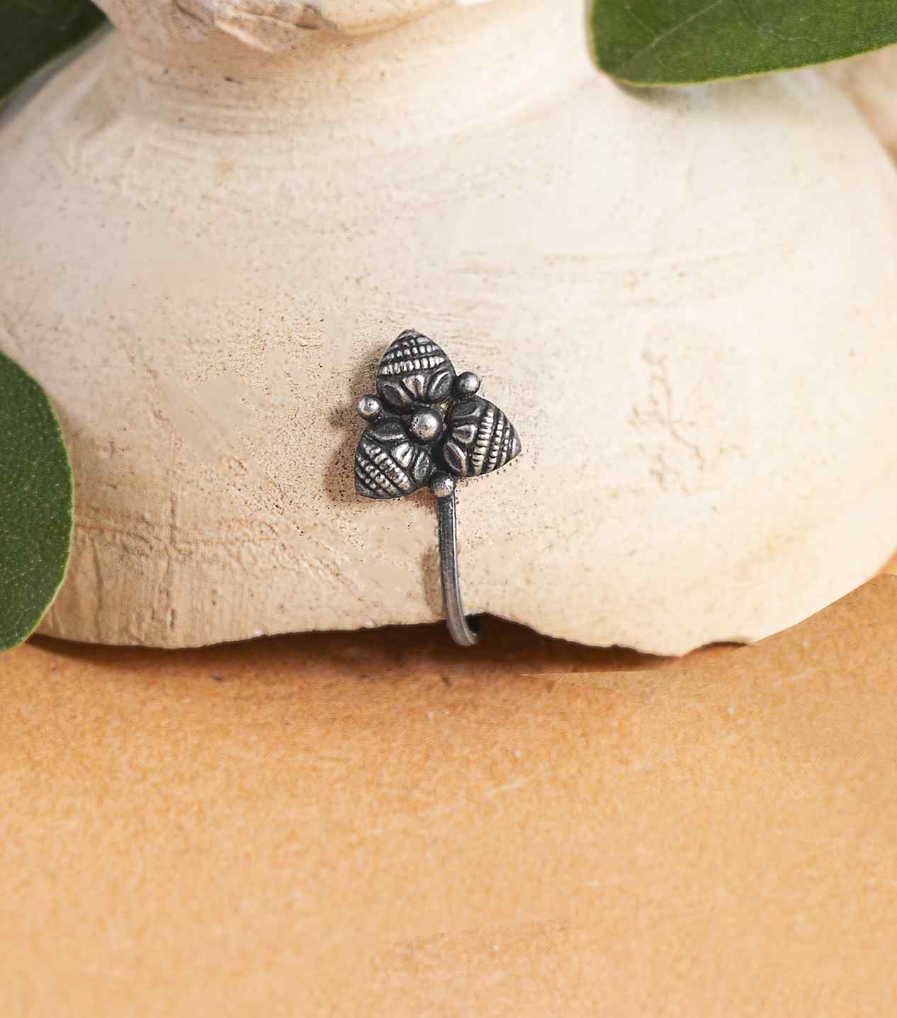 Silver Fancy Nose Pin
