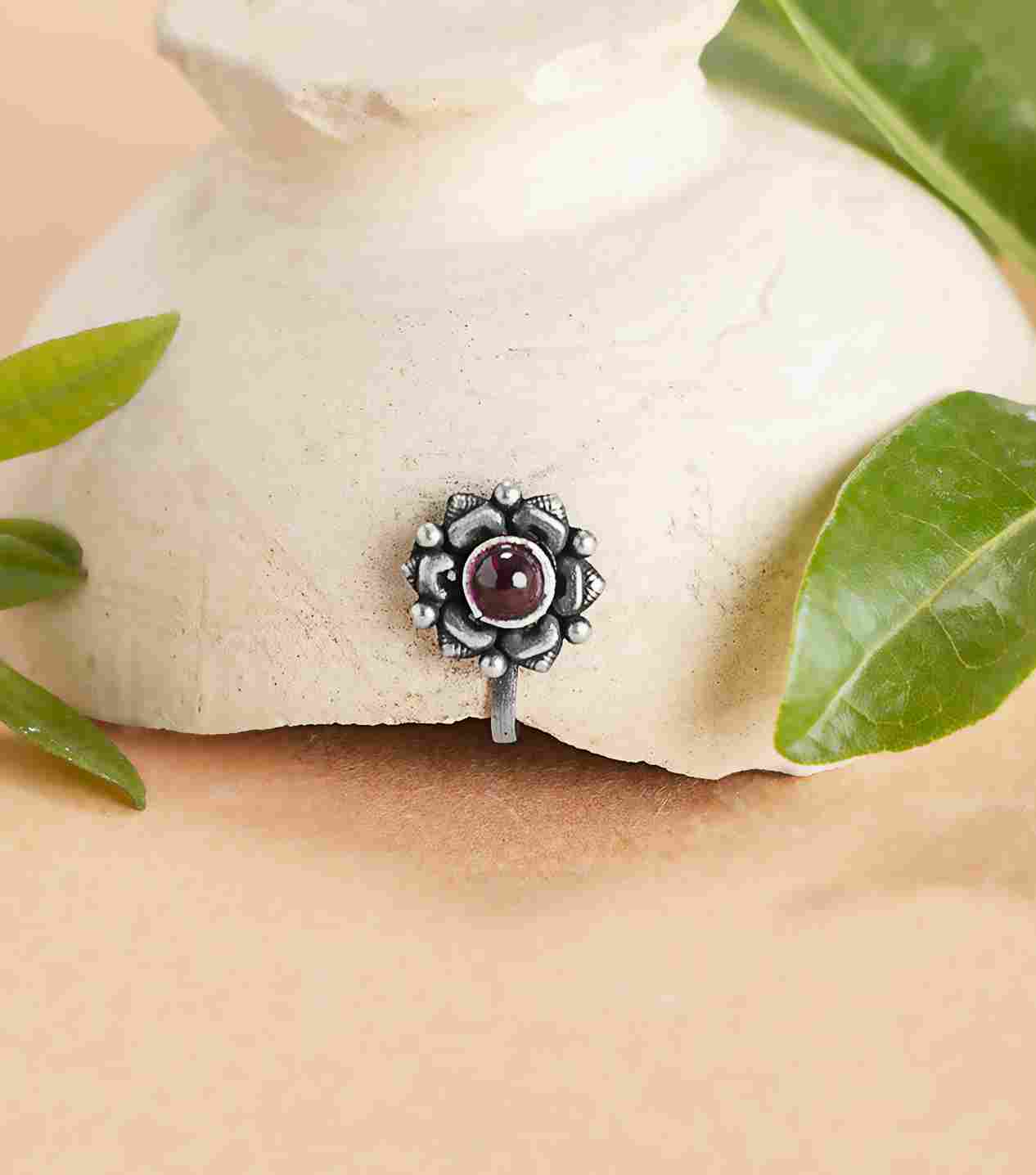 Silver Fancy Nose Pin