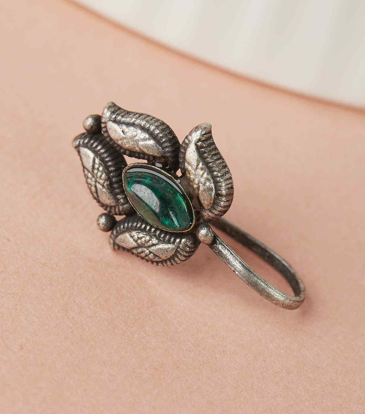 Silver Fancy Nose Pin