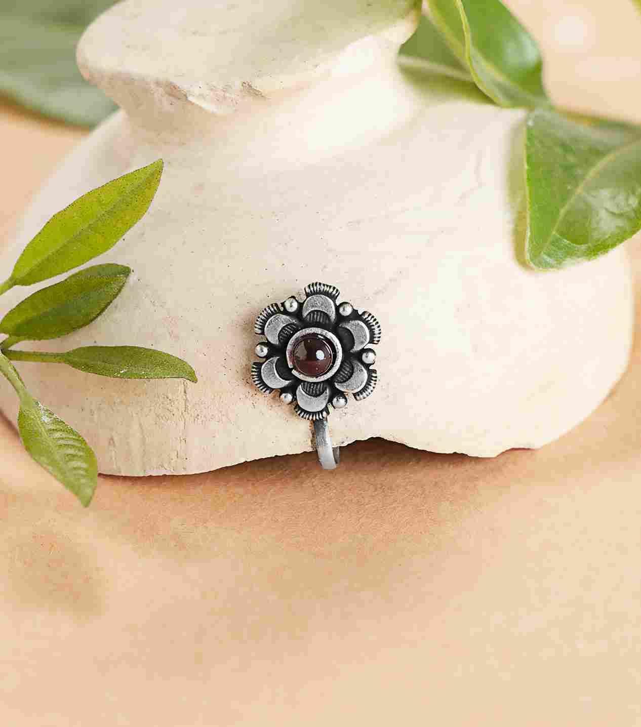 Silver Fancy Nose Pin