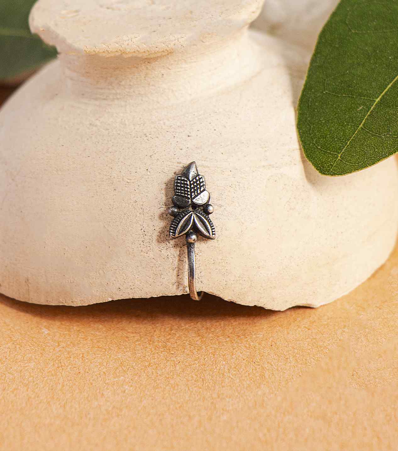 Silver Fancy Nose Pin