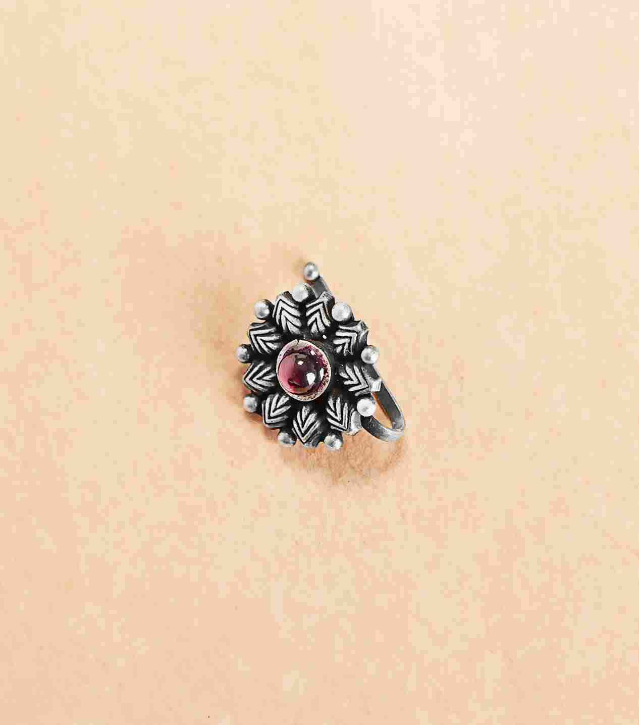 Silver Fancy Nose Pin