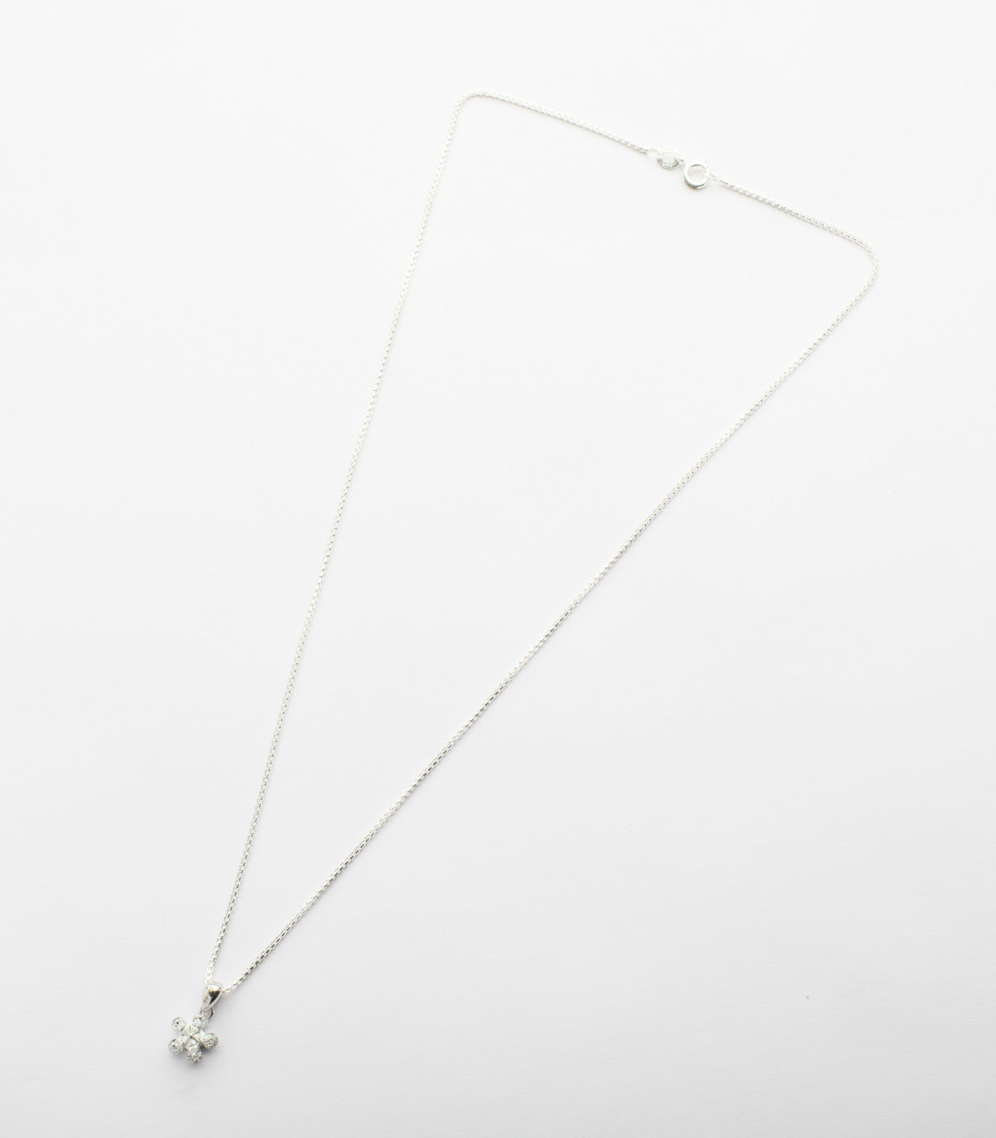 Silver Flowers Of Shiny Gemstones Pendant Set (Silver)