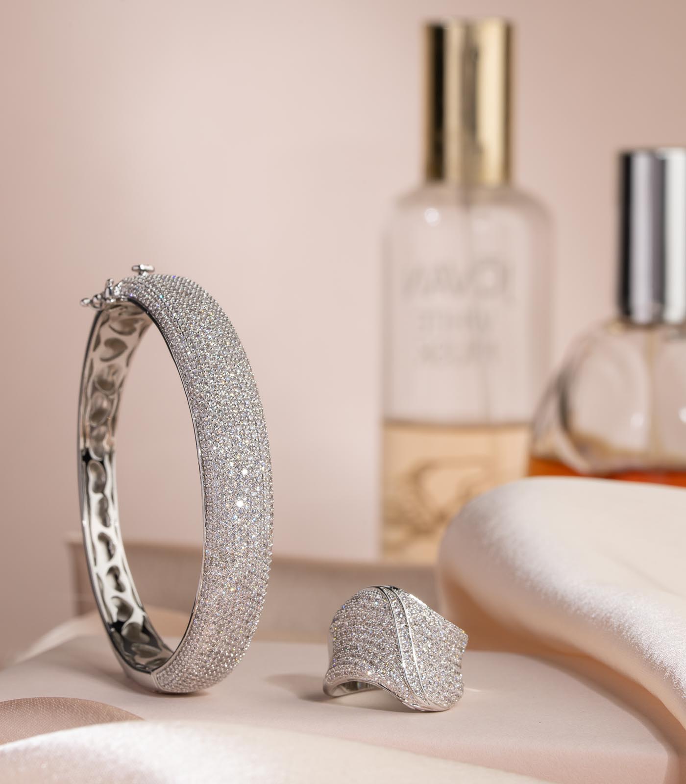 Snow White Bracelet (Brass)