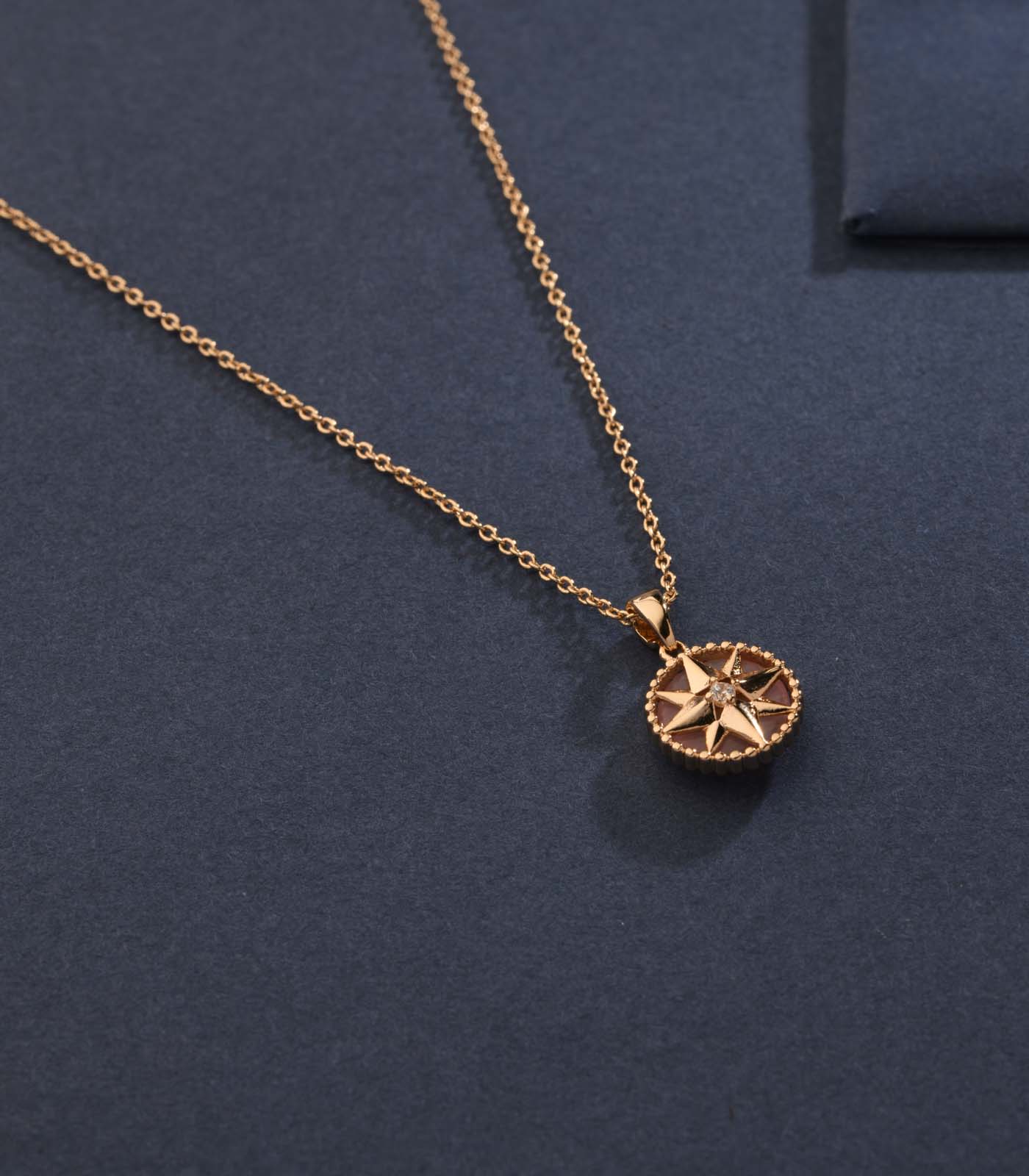 Stunning Golden Star Necklace (Brass)