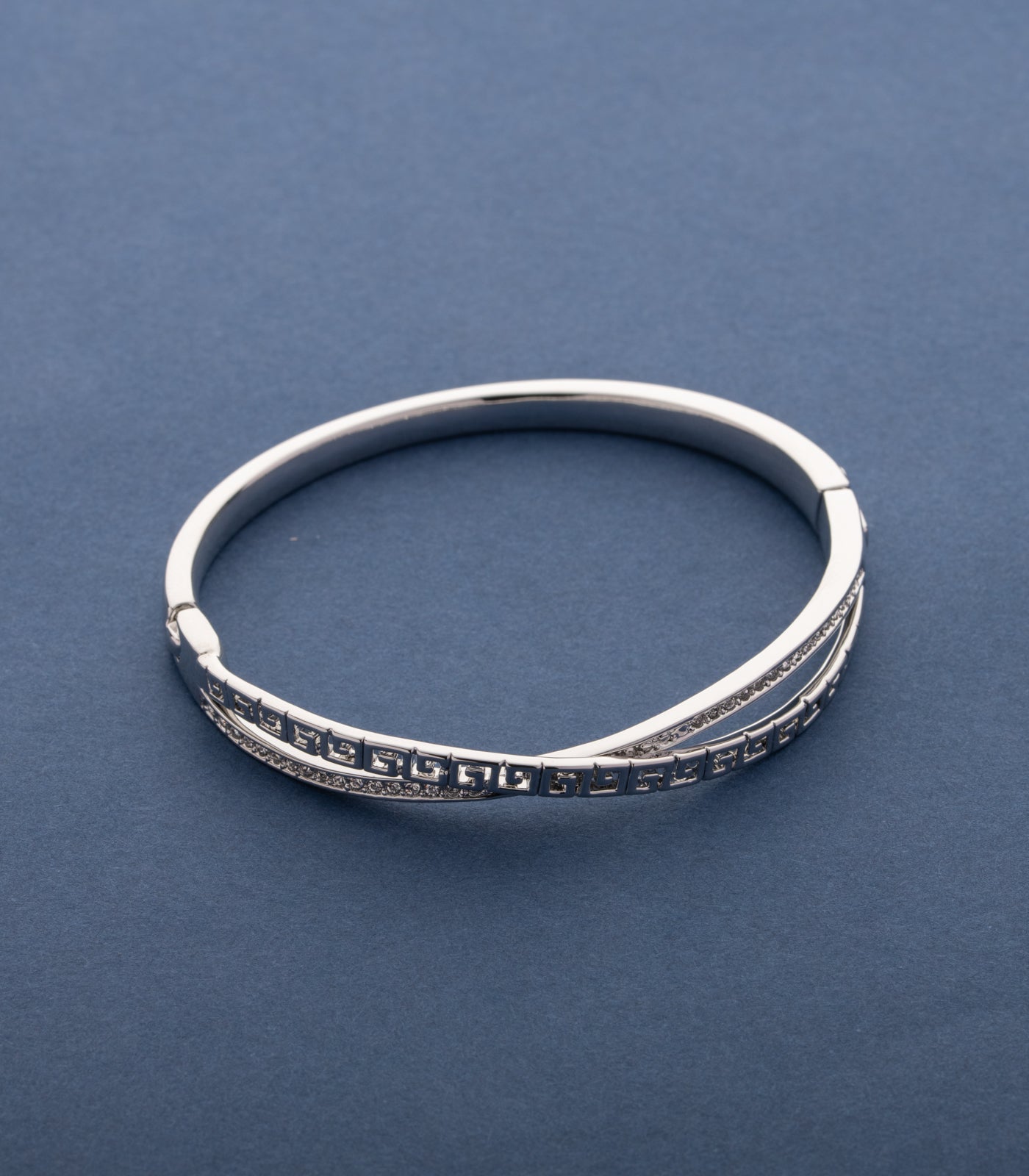 Stunning Metal Bracelet (Brass)
