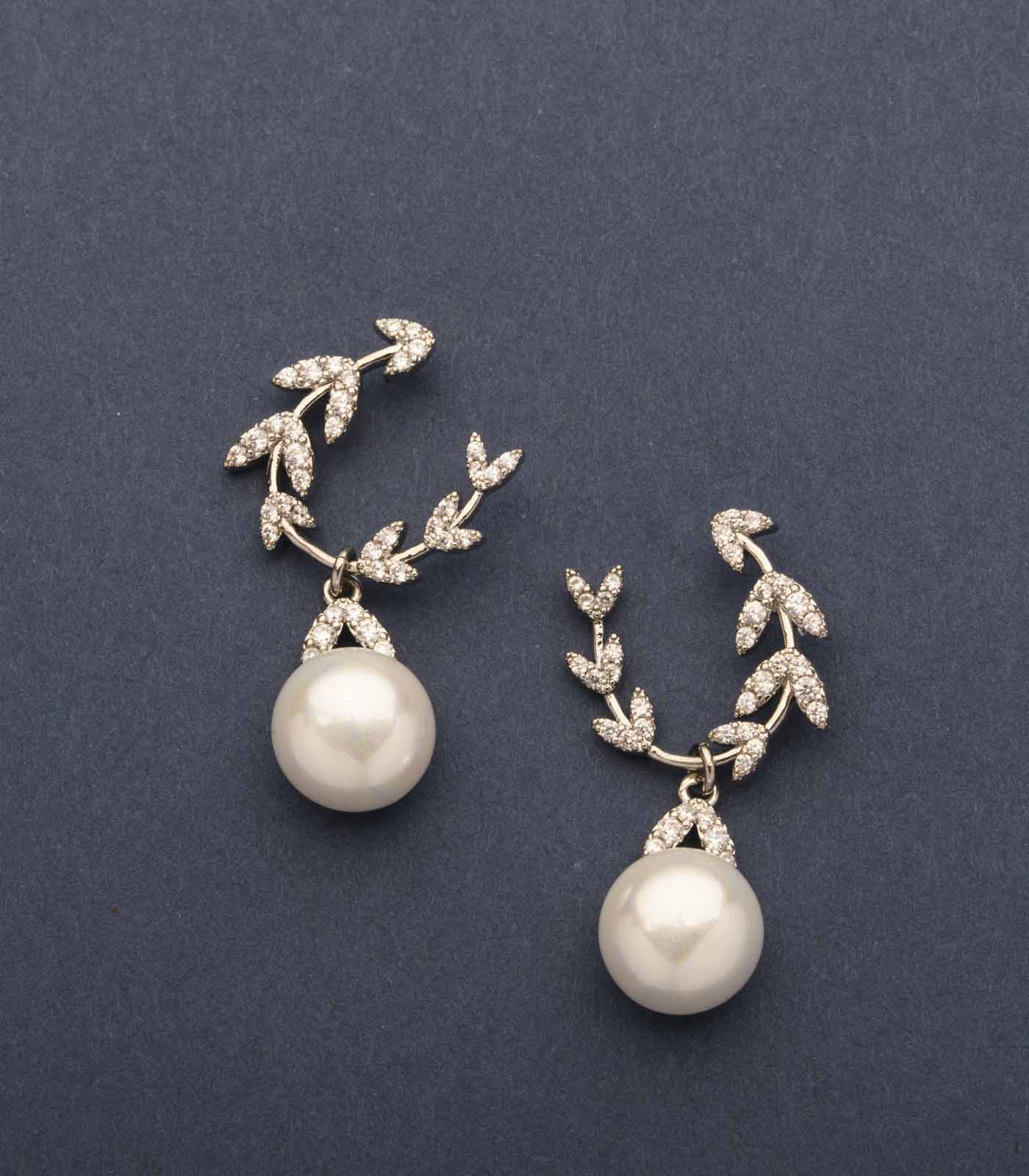 Adorable Silver Flowers Of White Stones Tops (Brass)