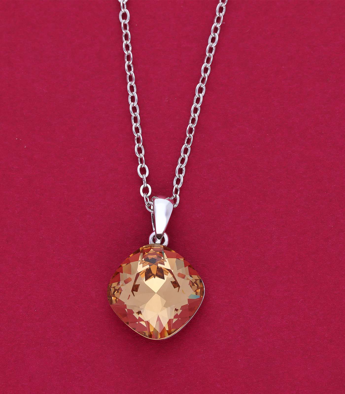 THE DAINTY ELEGANCE SILVER COLOR PENDANT (BRASS)
