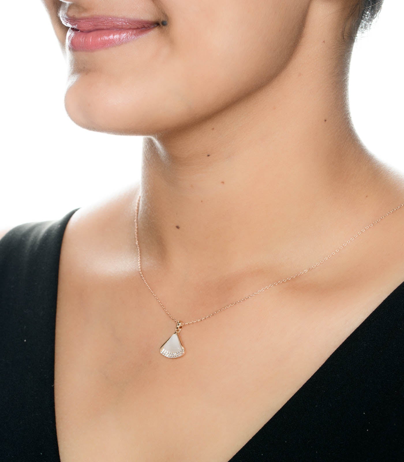 Fan Style Pendant Necklace (Brass)