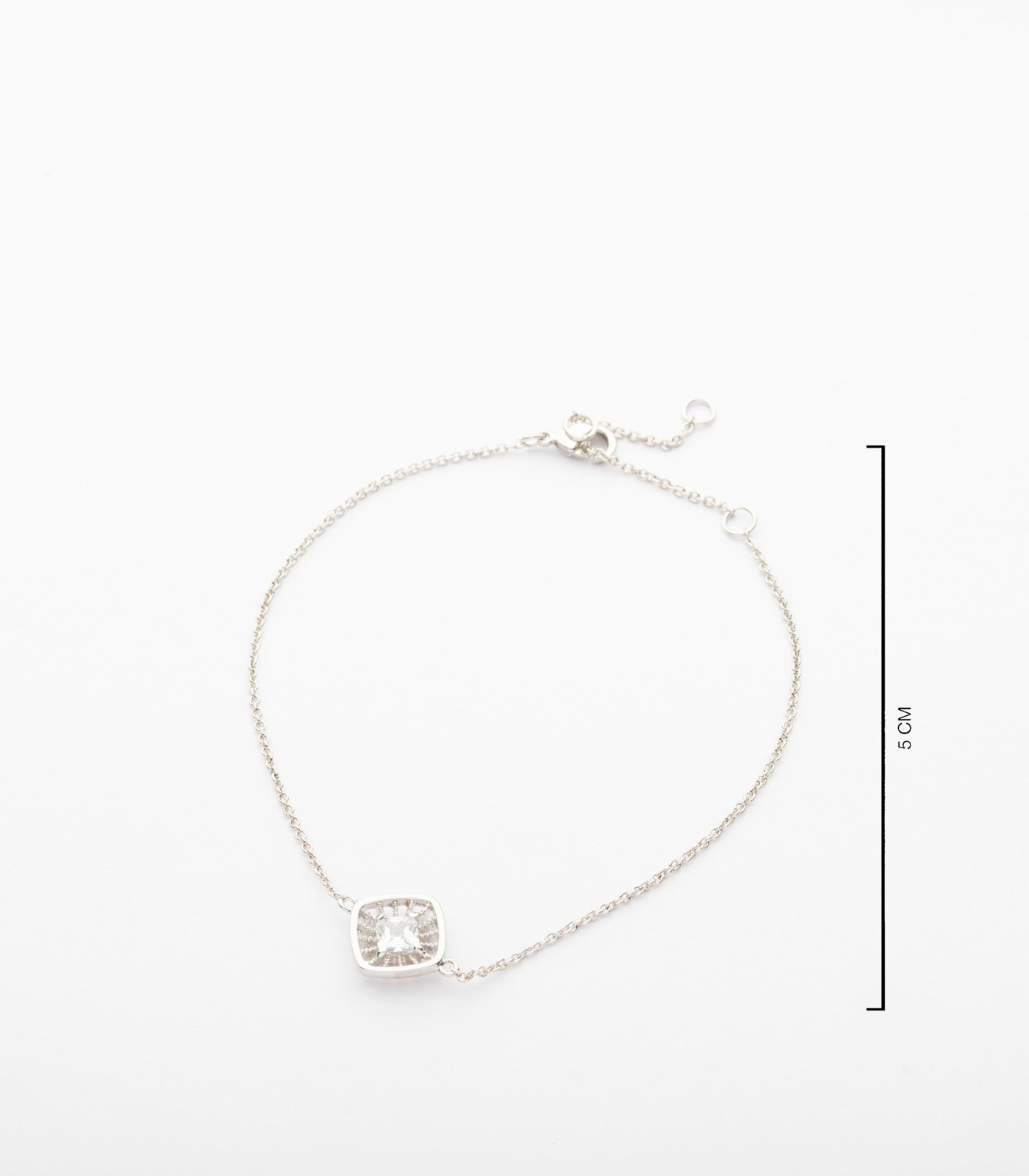 Charming Subtle White Bracelet (Brass)