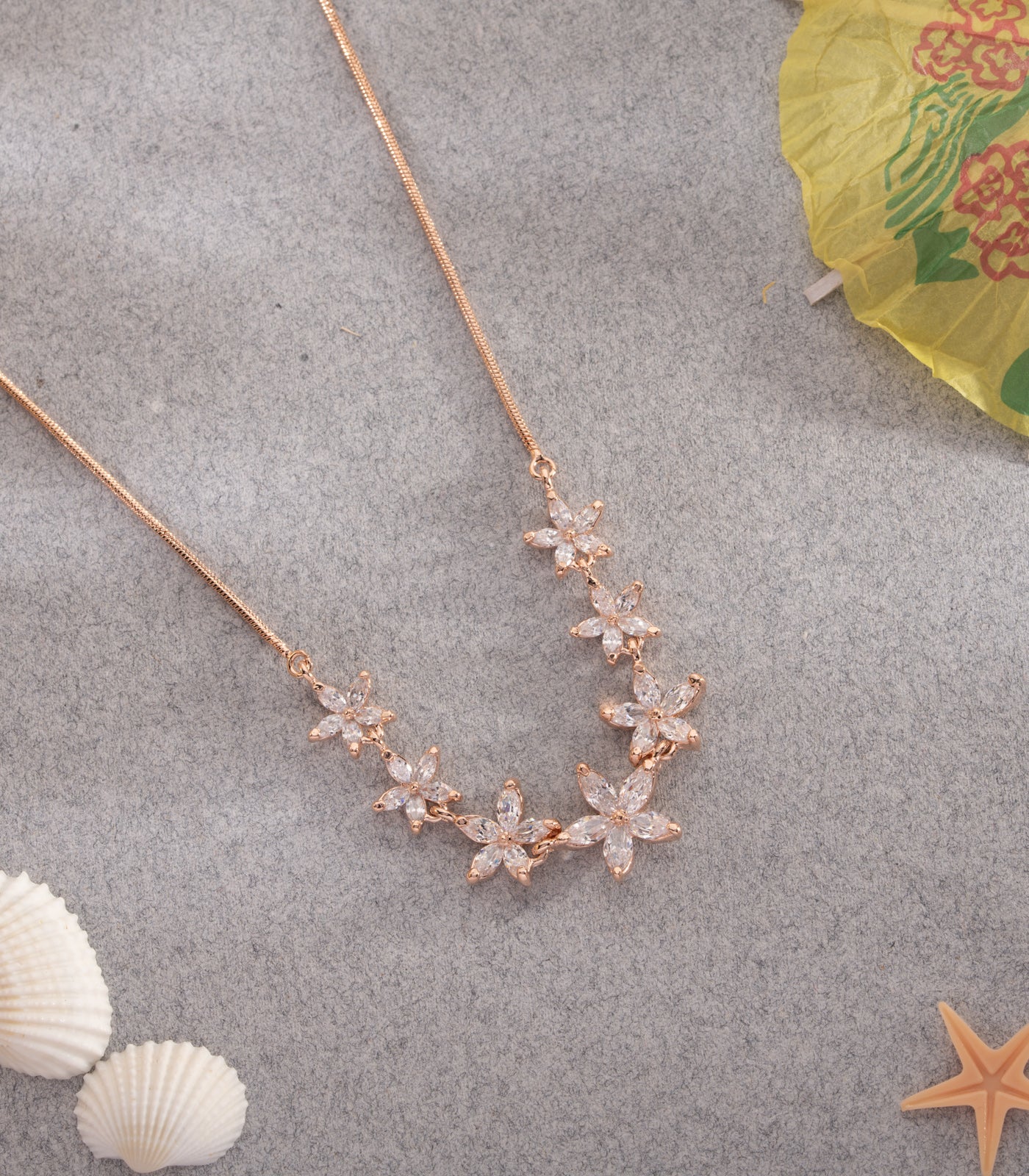Dazzling Flower Necklace (Brass)