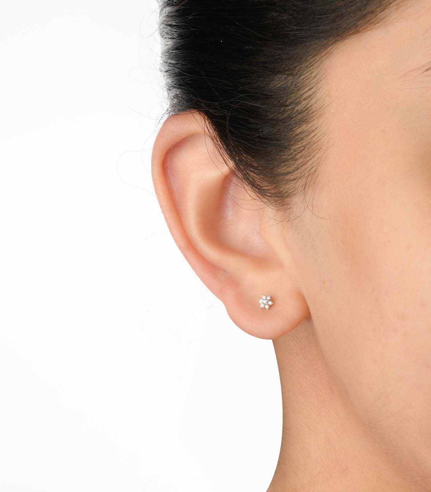 Diamond Tiny Chamomile Earrings