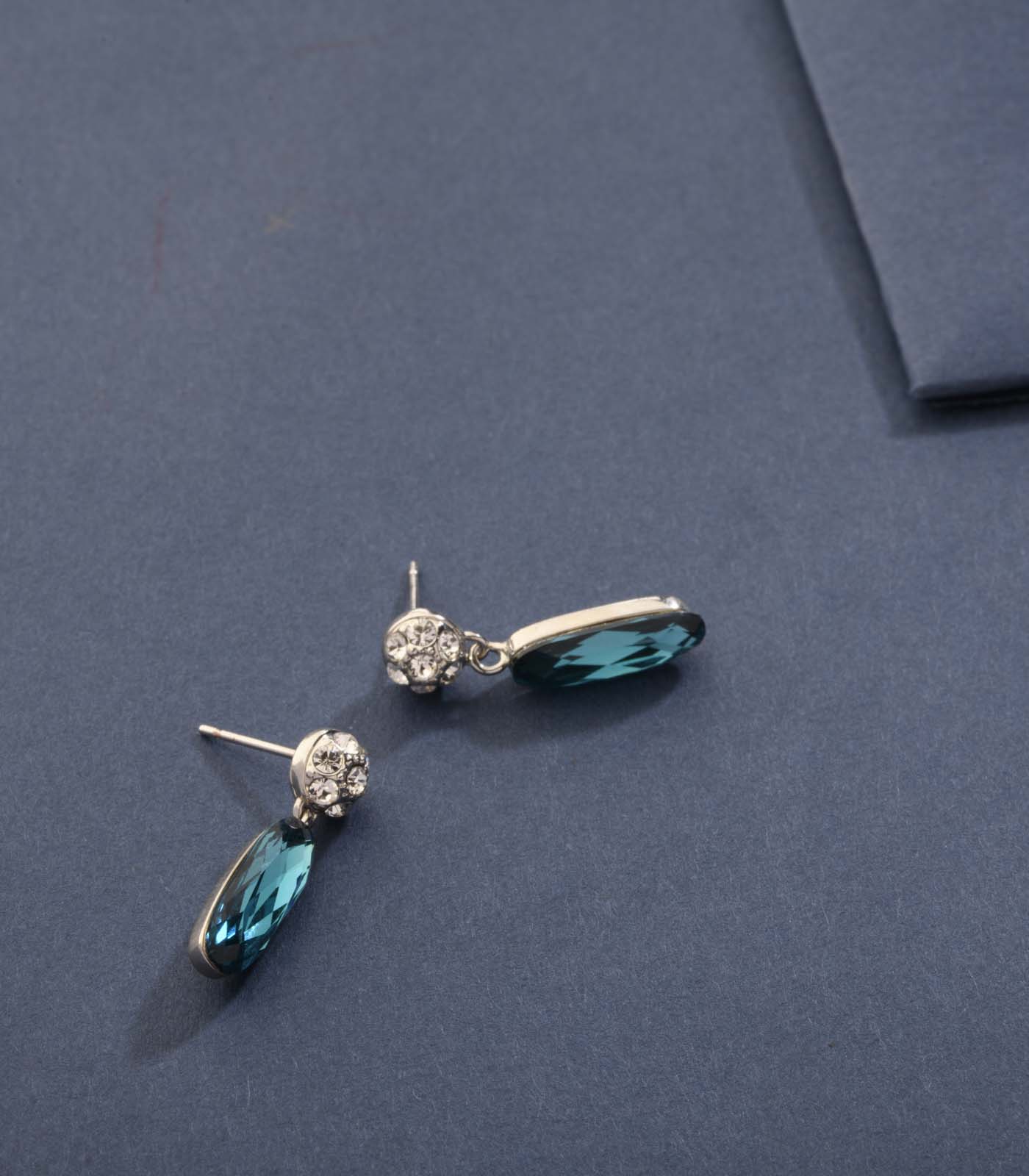 Elegant Fallig Blue Gemstones Tops (Brass)