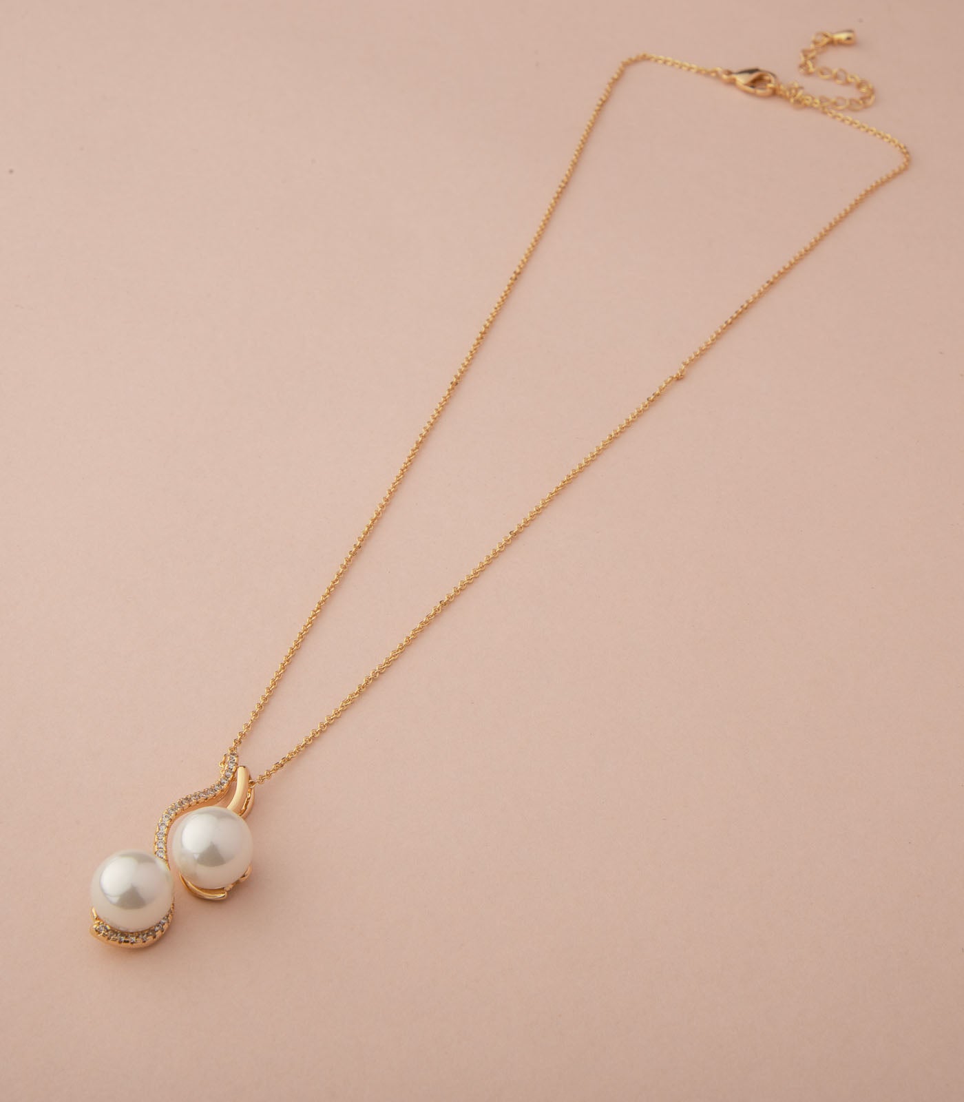 Elegant Pearl Pendant Pendant (Brass)