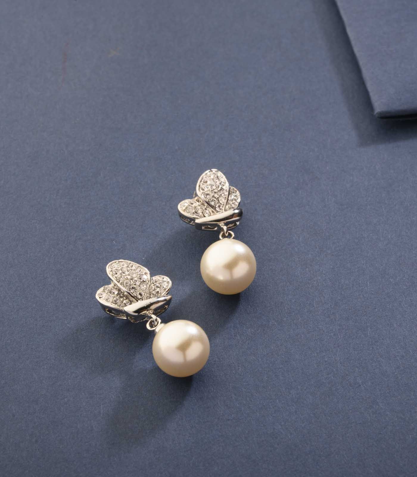 Engraved Butterflies Of Pearls Tops (Brass)