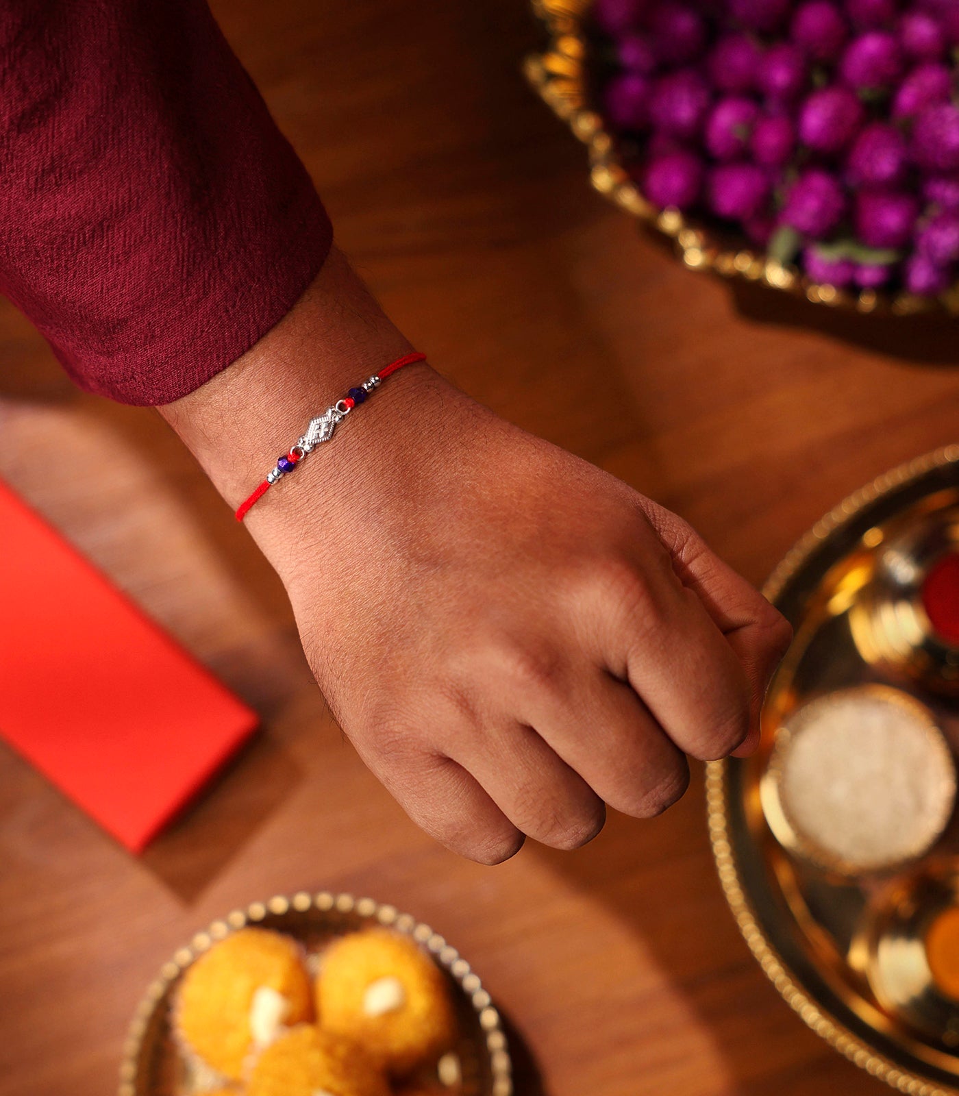 Beautiful Silver Rakhi - Diamond Shaped Dial