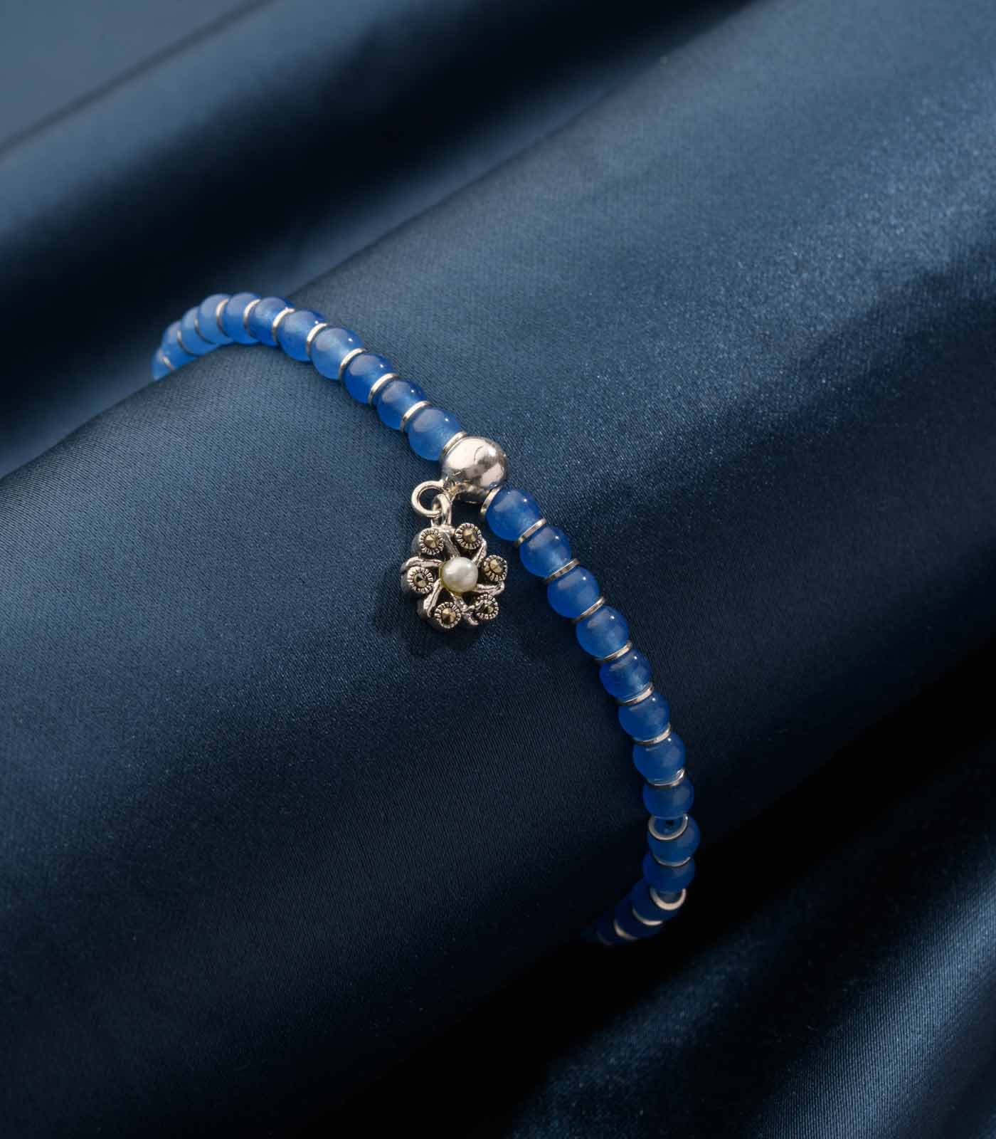 Floral Charm Blue Beads Bracelet (Silver)