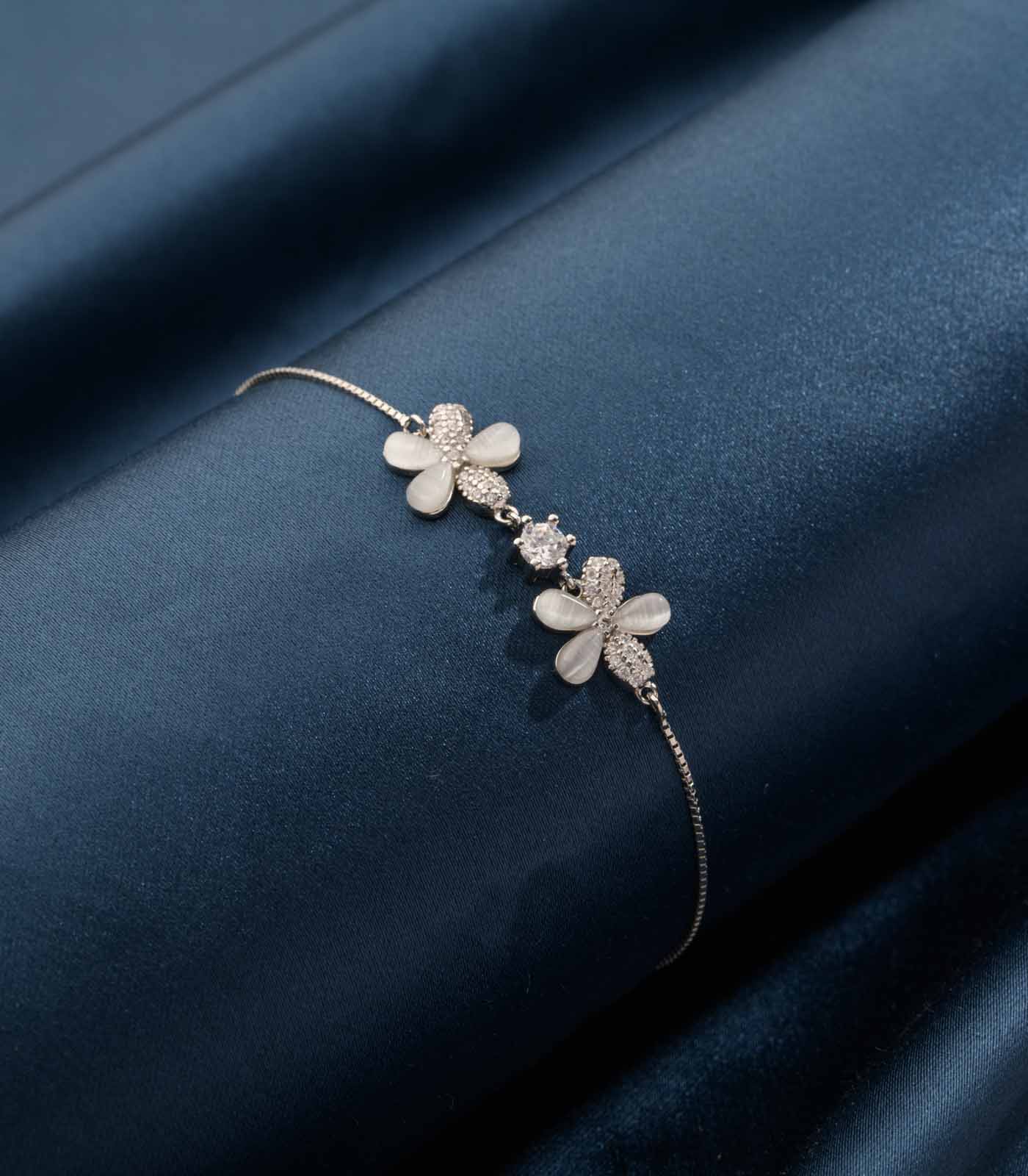 Floral Connection Bracelet (Silver)