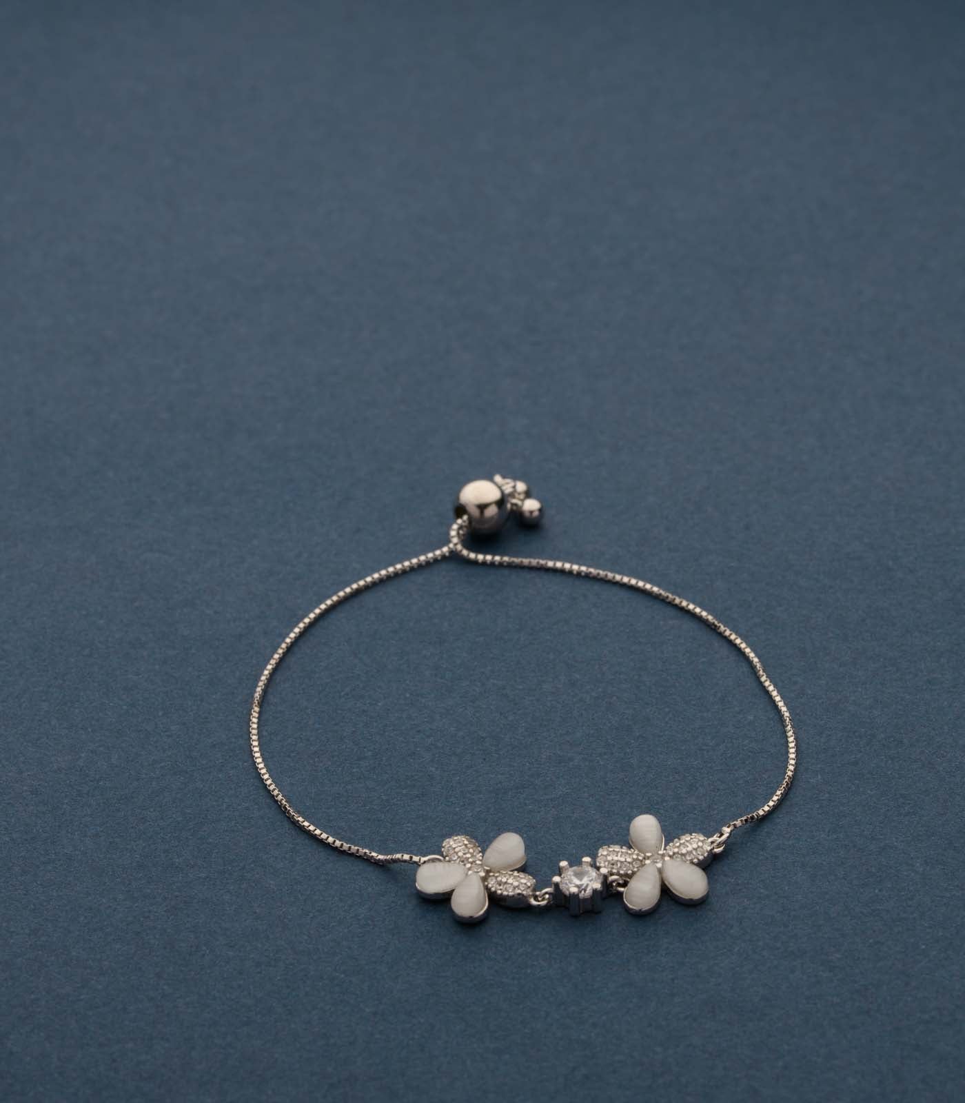 Floral Connection Bracelet (Silver)