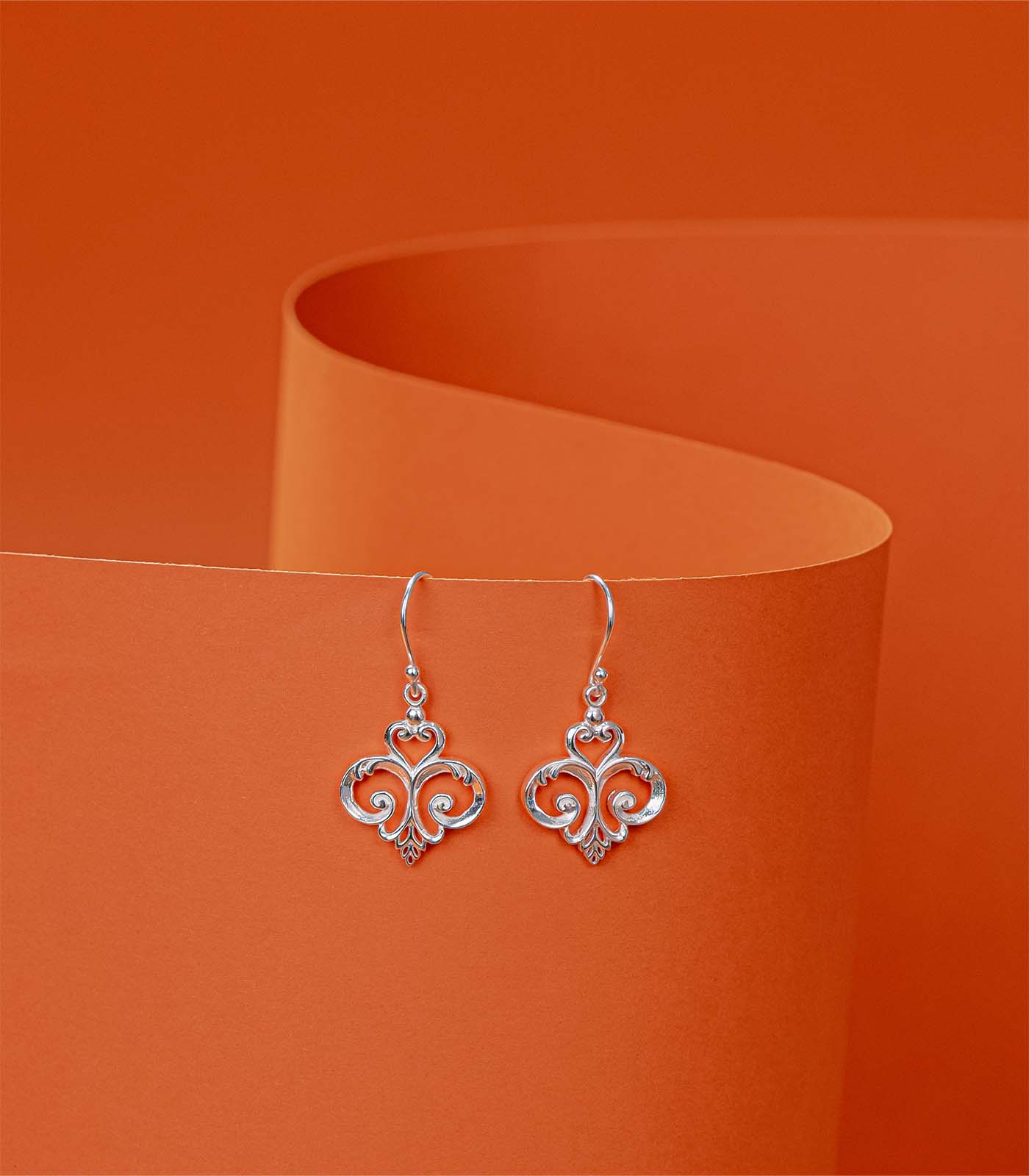 Royal Club Earrings (Silver)