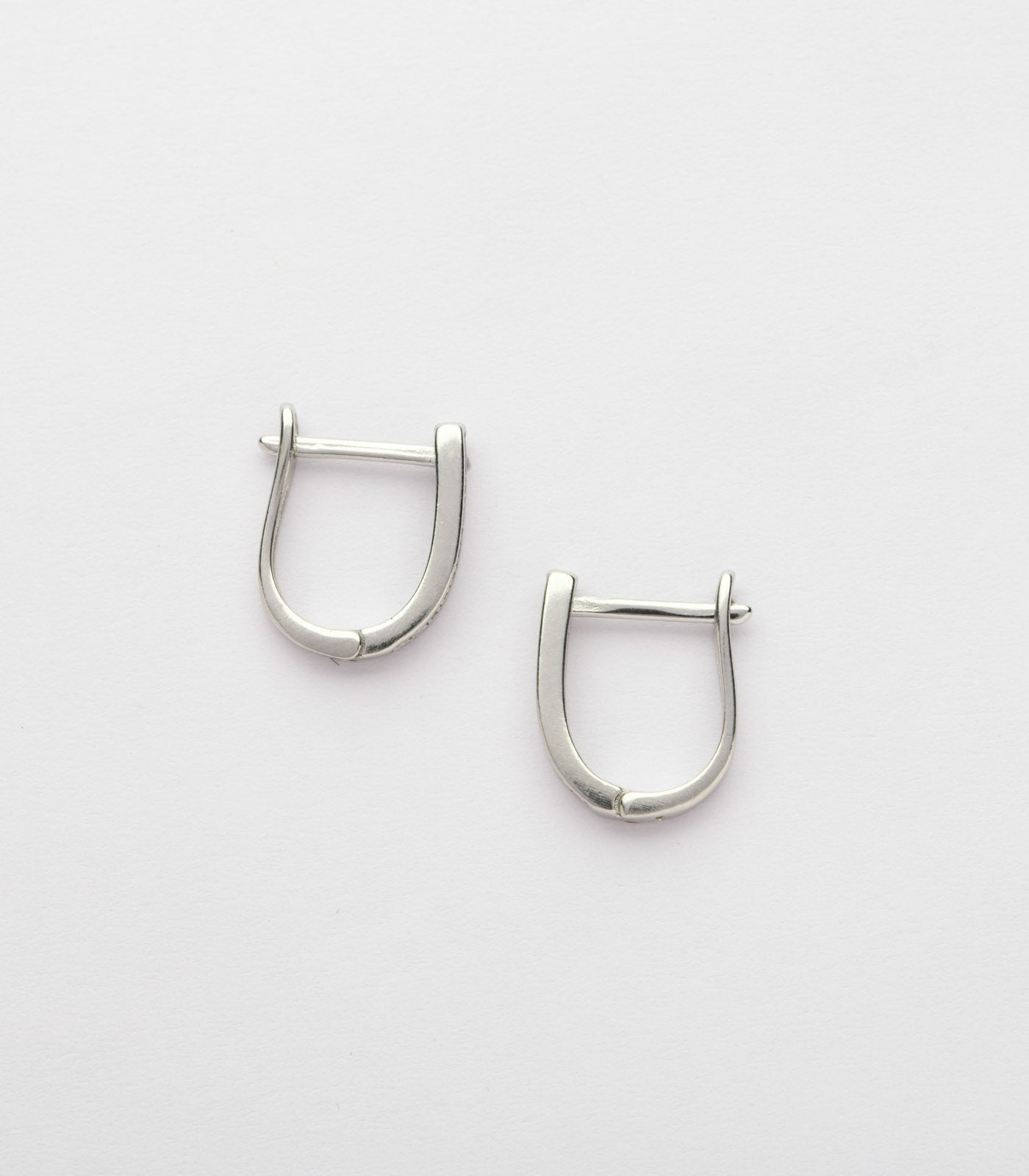 Elegant Rhythm Hoops (Silver)