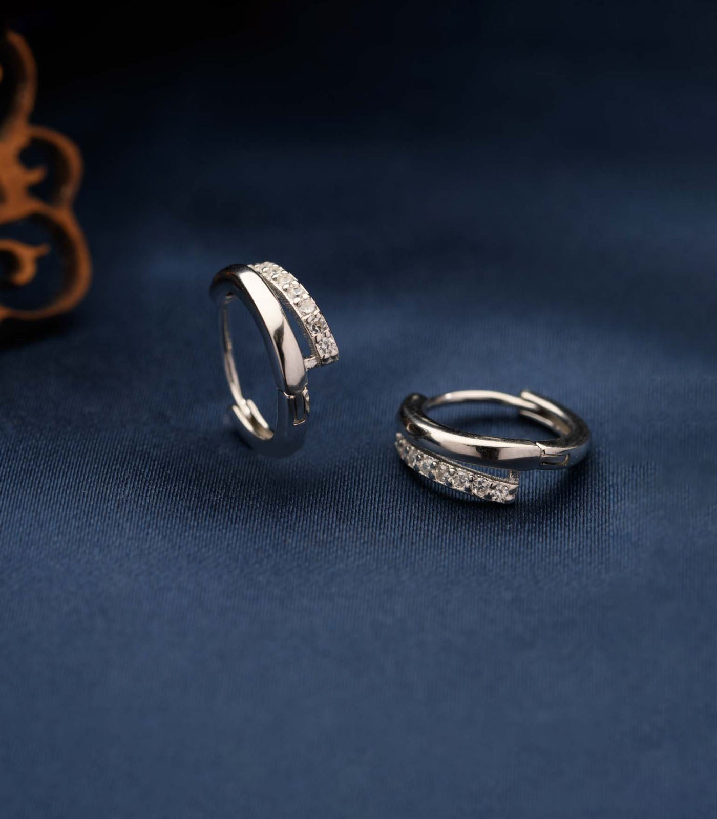 Gorgeous Gleam Hoops  (Silver)